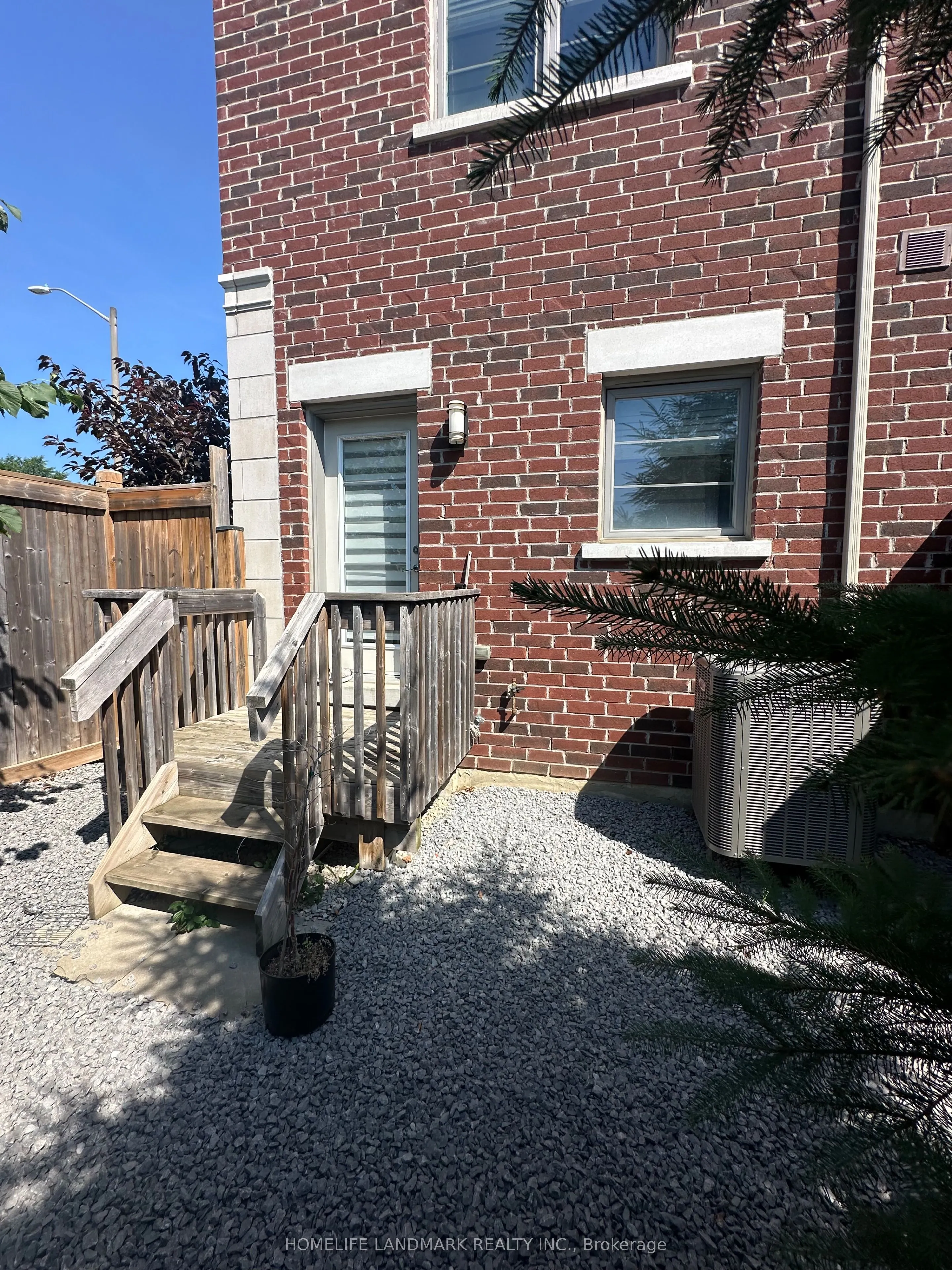5 Dunton Lane