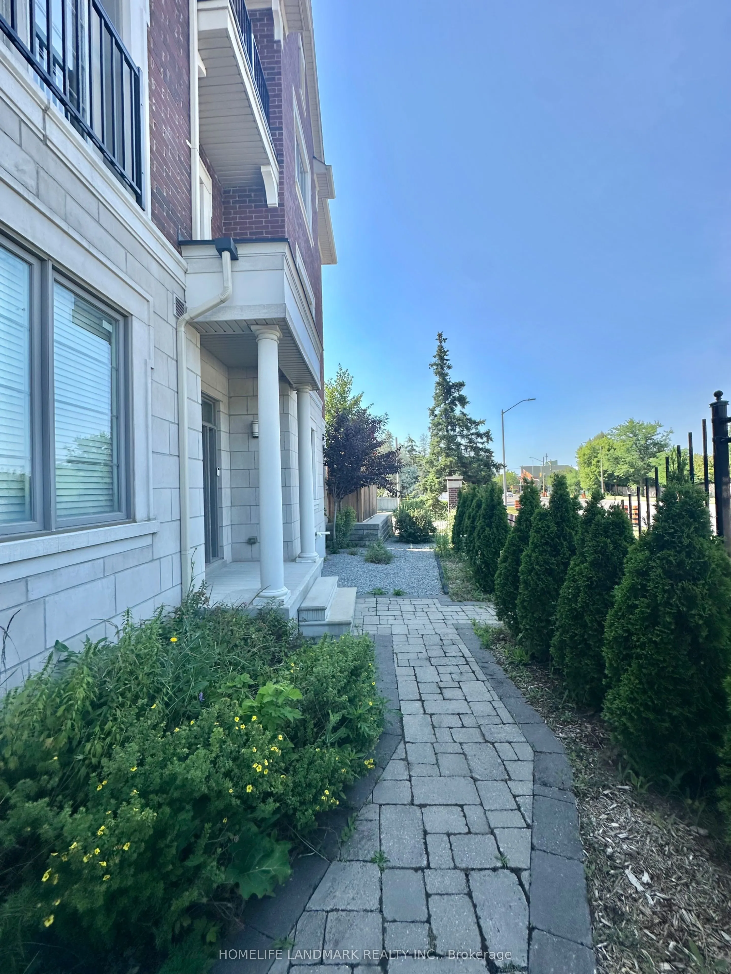 5 Dunton Lane