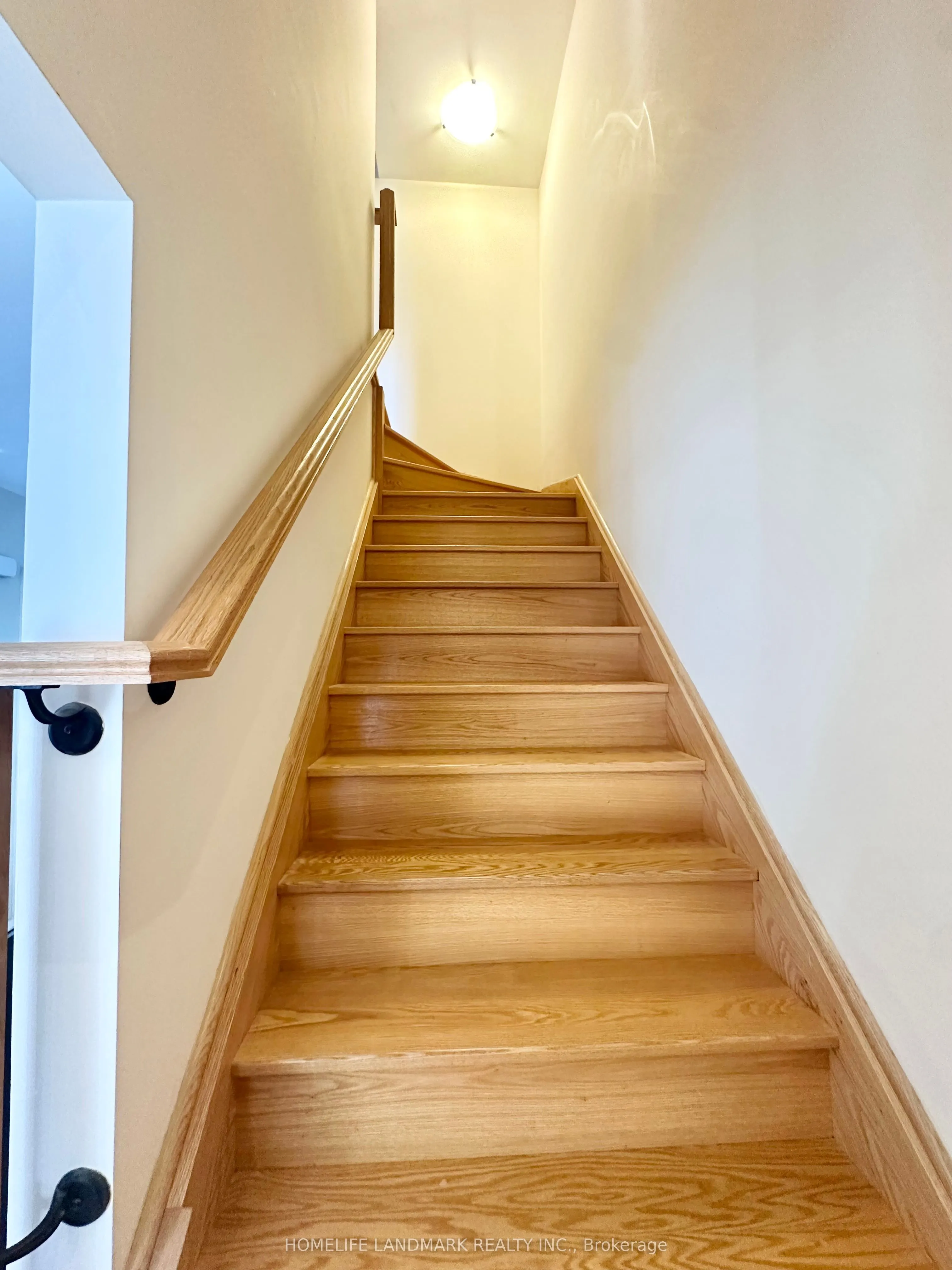 5 Dunton Lane