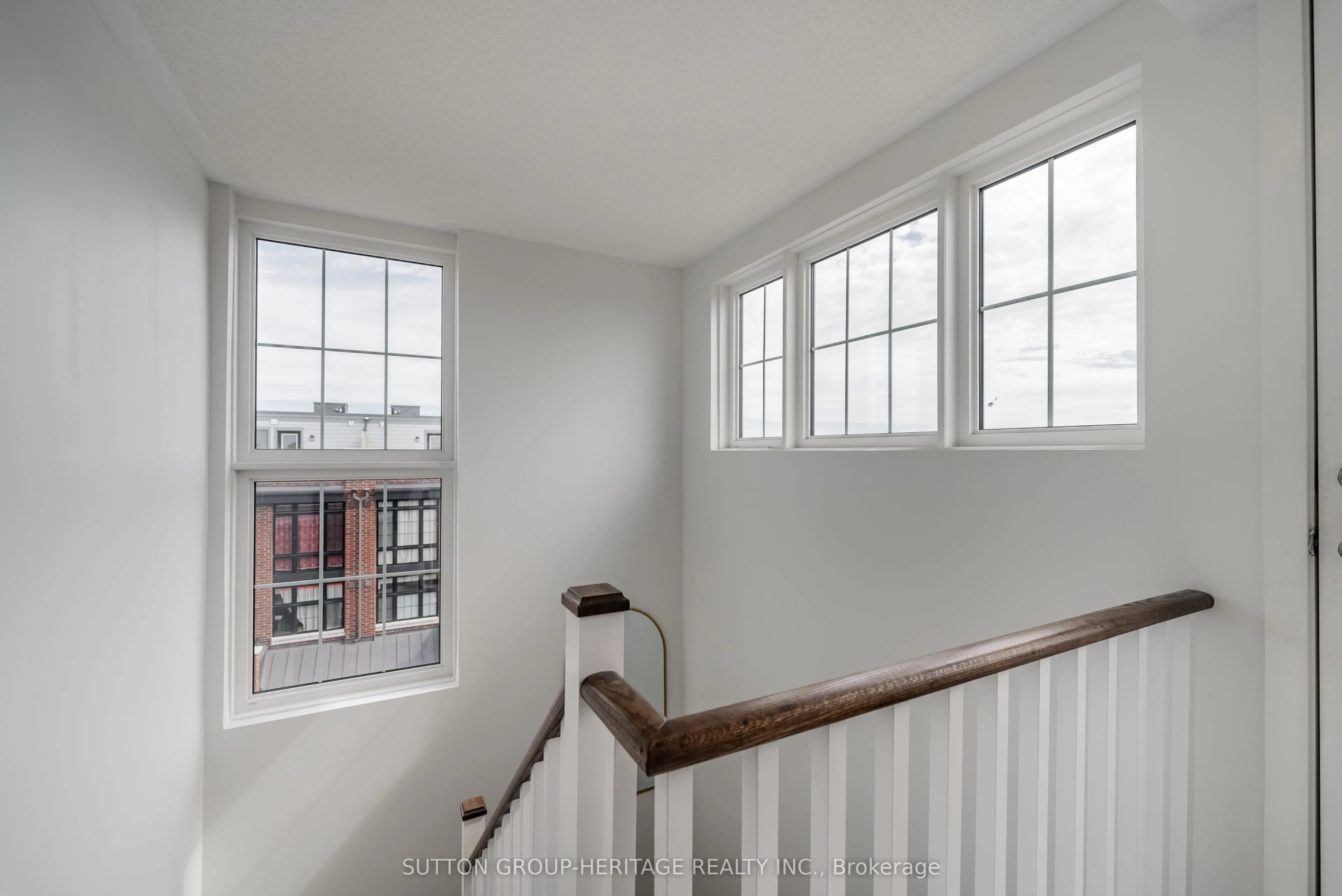 15 Whitaker Way, #427