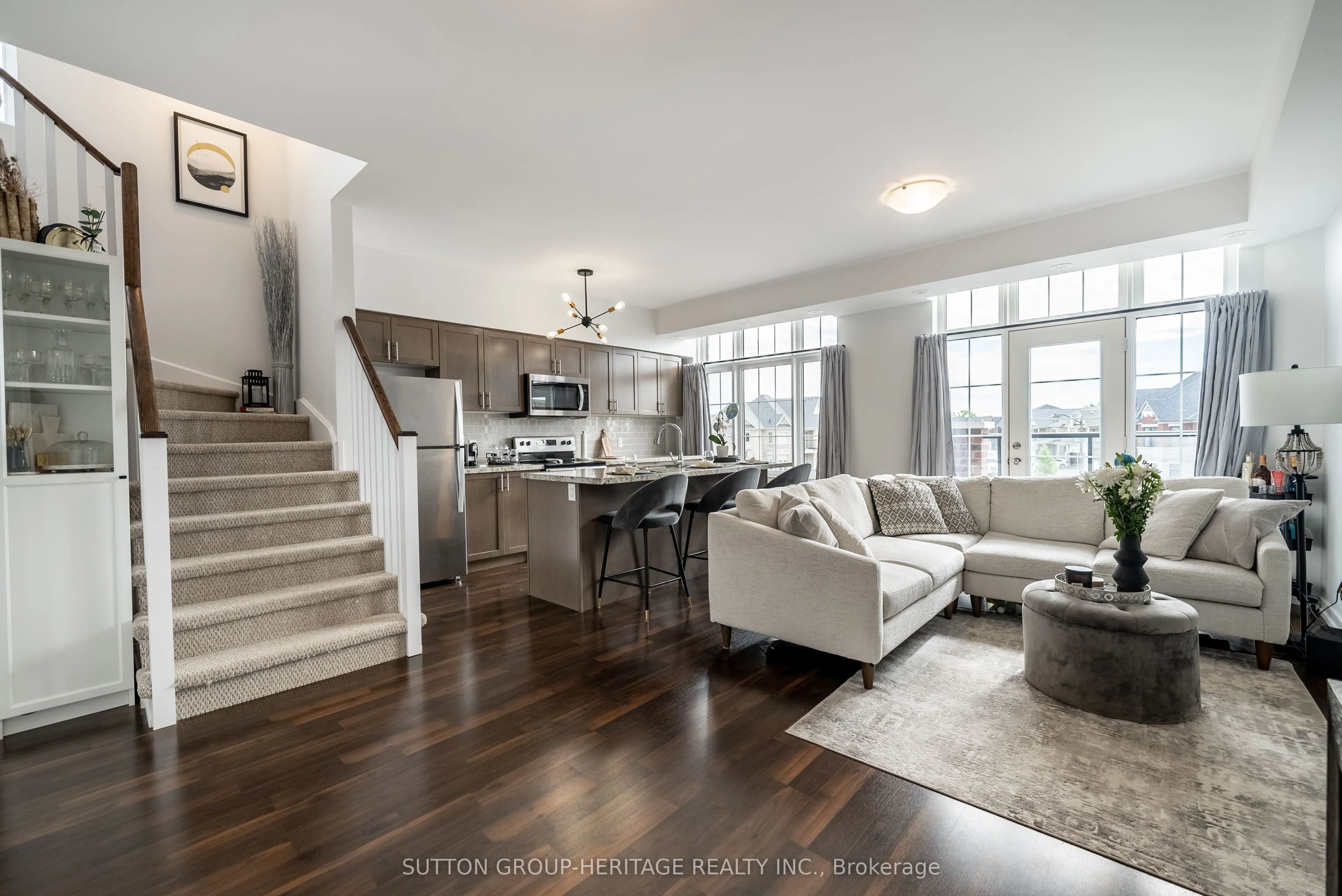 15 Whitaker Way, #427