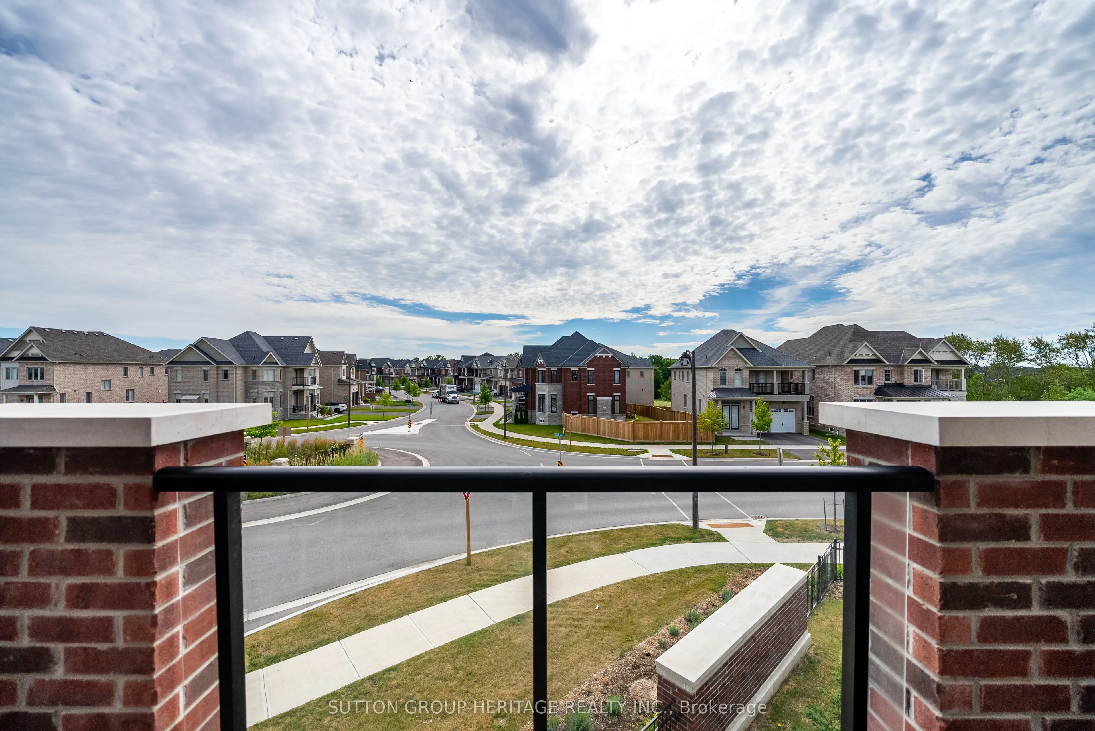 15 Whitaker Way, #427