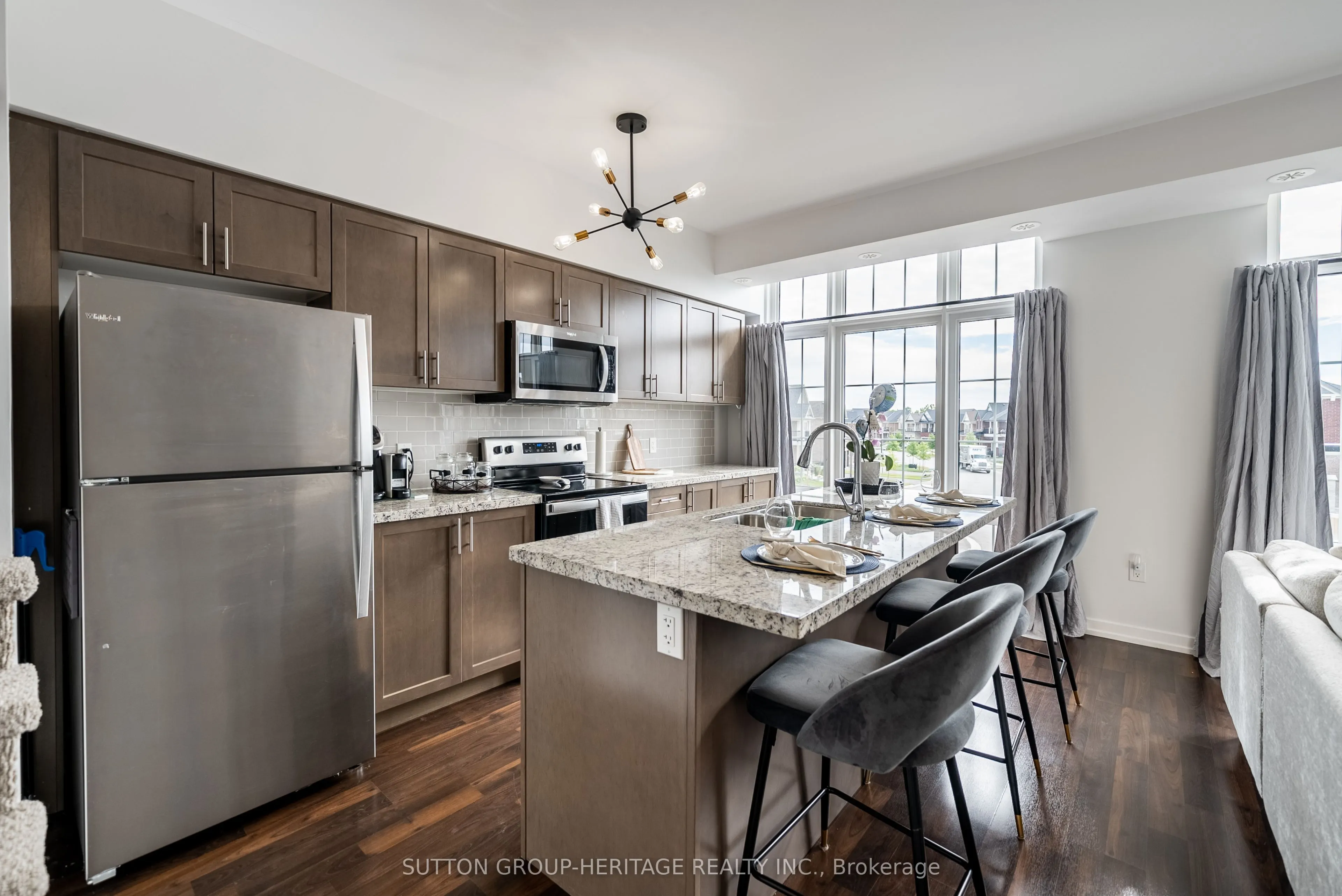 15 Whitaker Way, #427