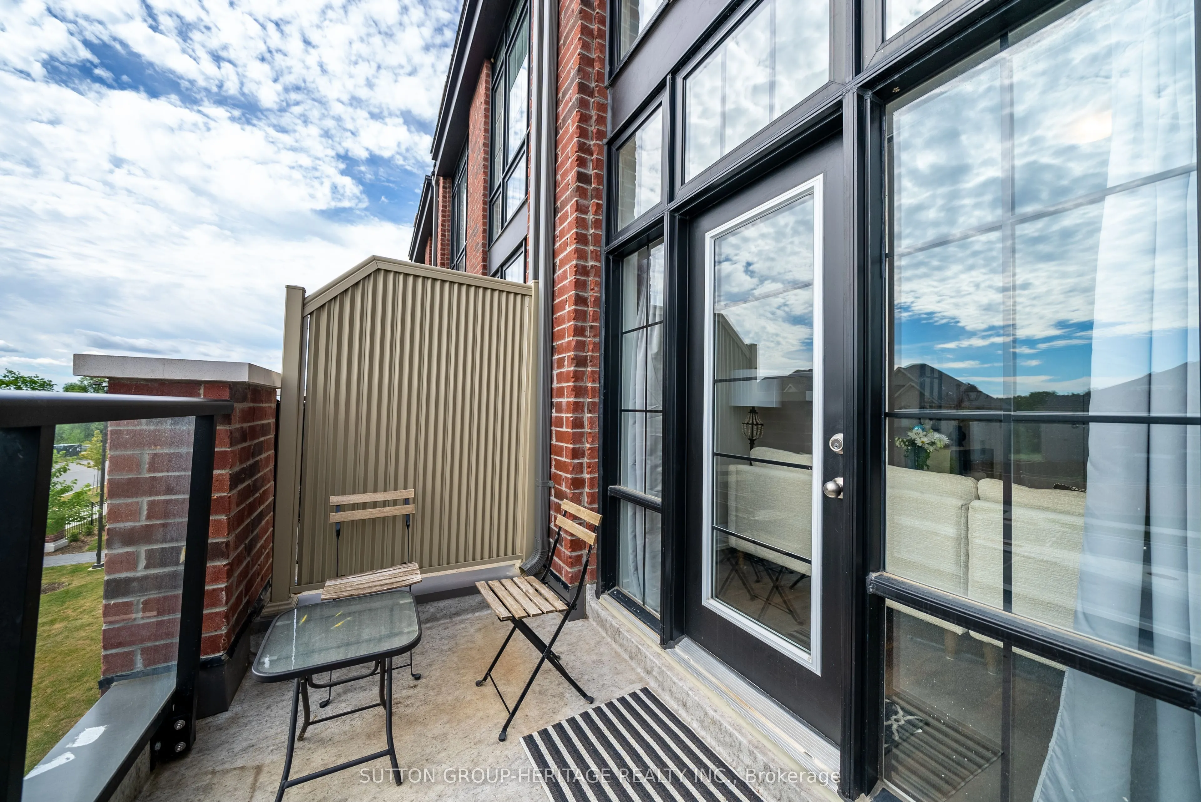 15 Whitaker Way, #427