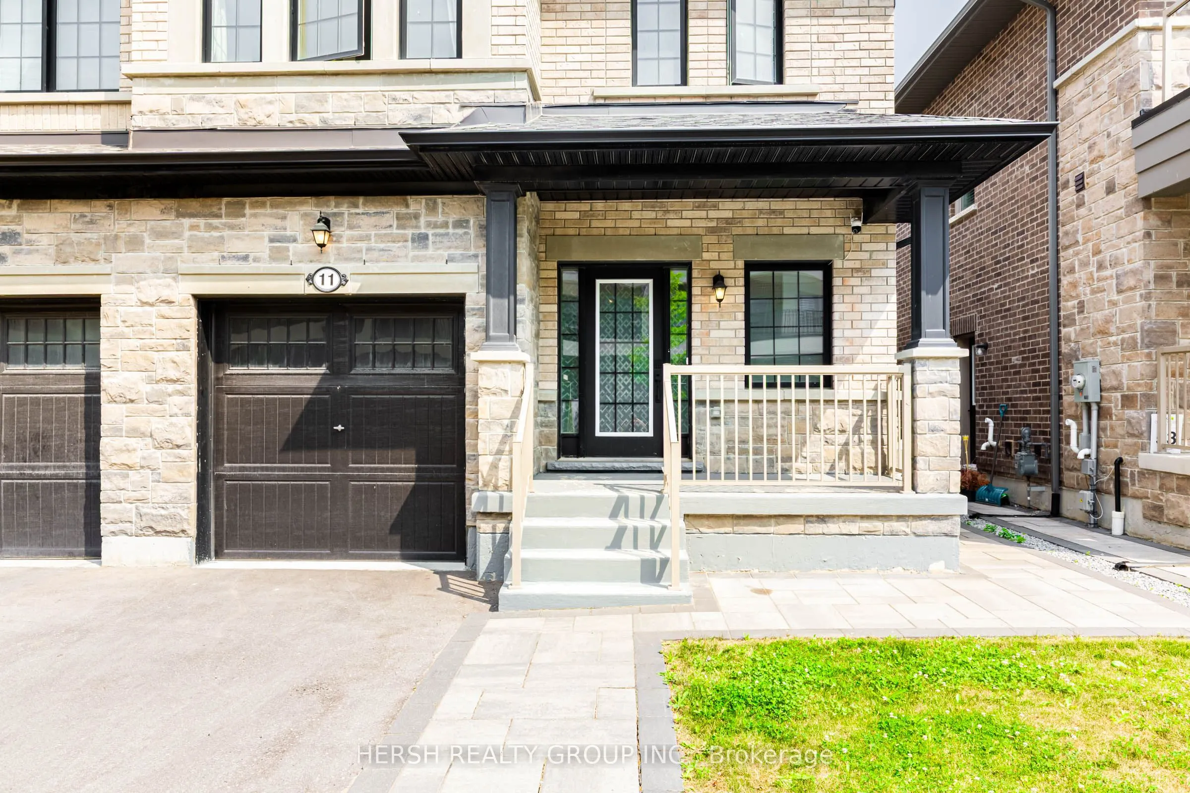 11 Alan Williams Trail