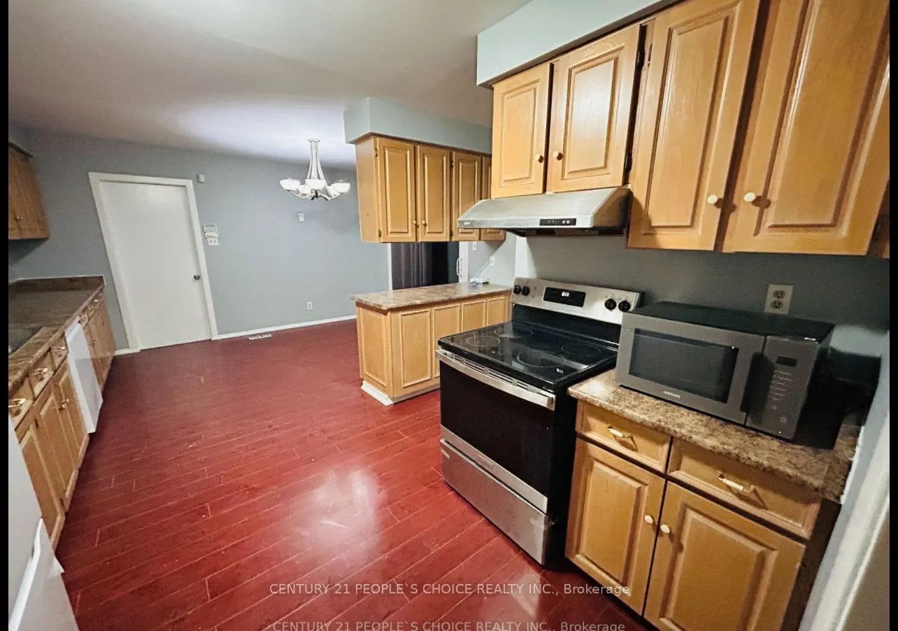 101 Putting Green Crescent