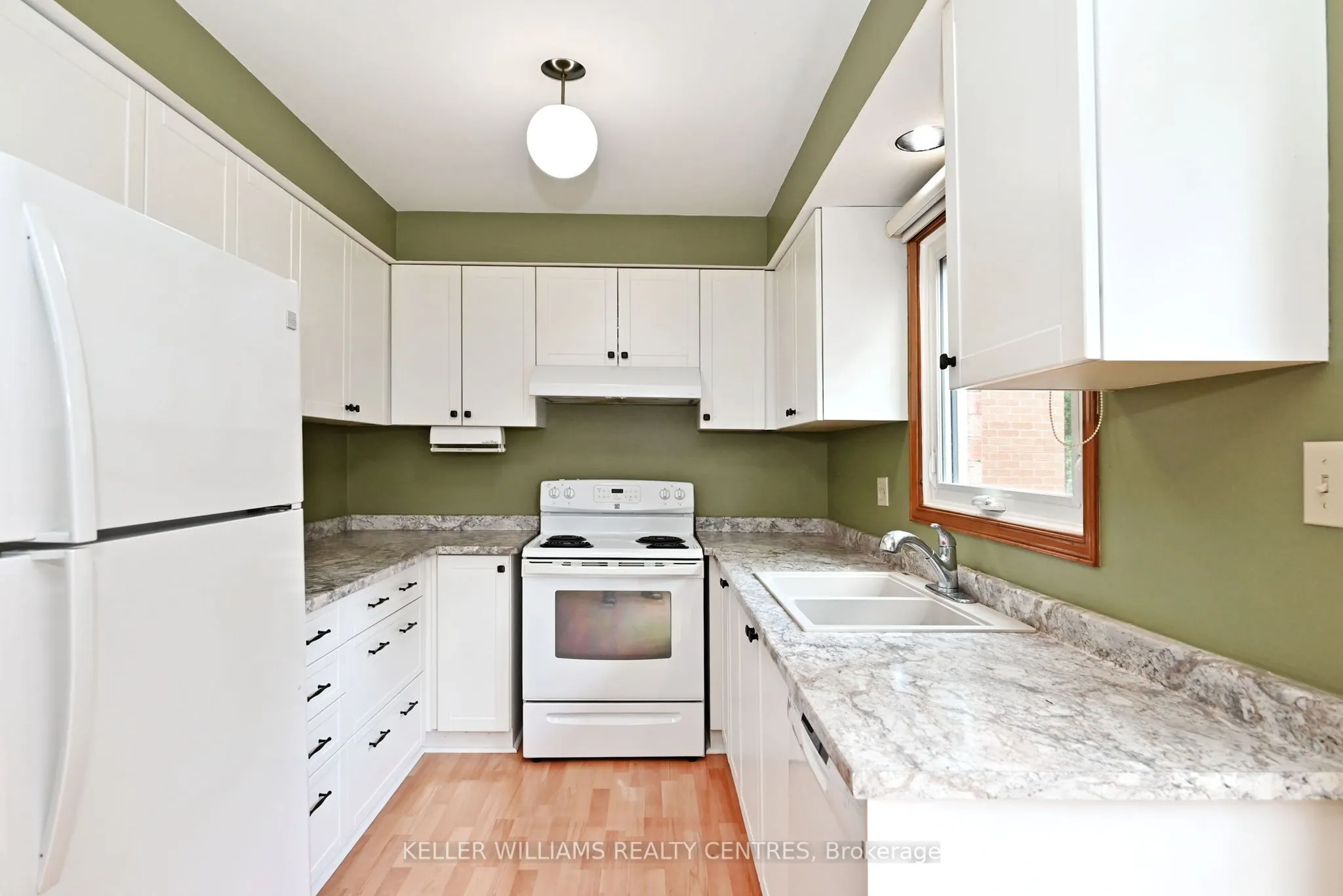 16 Lanewood Drive