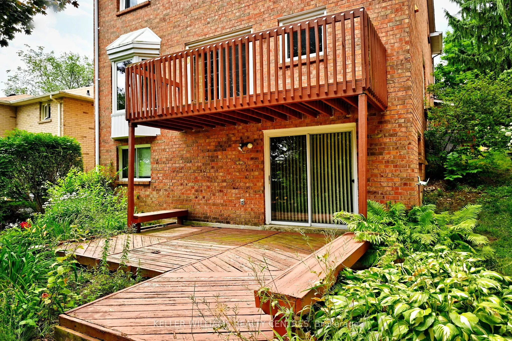 16 Lanewood Drive