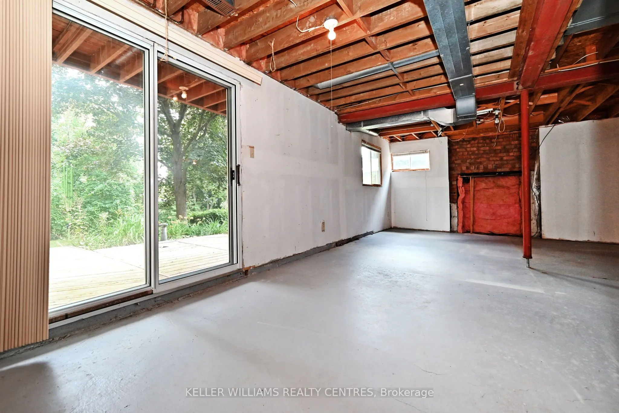 16 Lanewood Drive