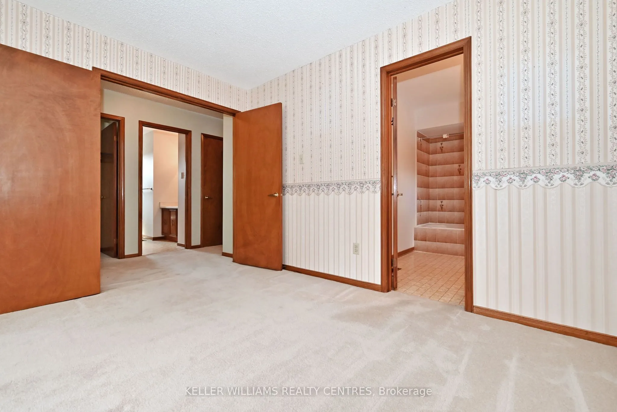 16 Lanewood Drive
