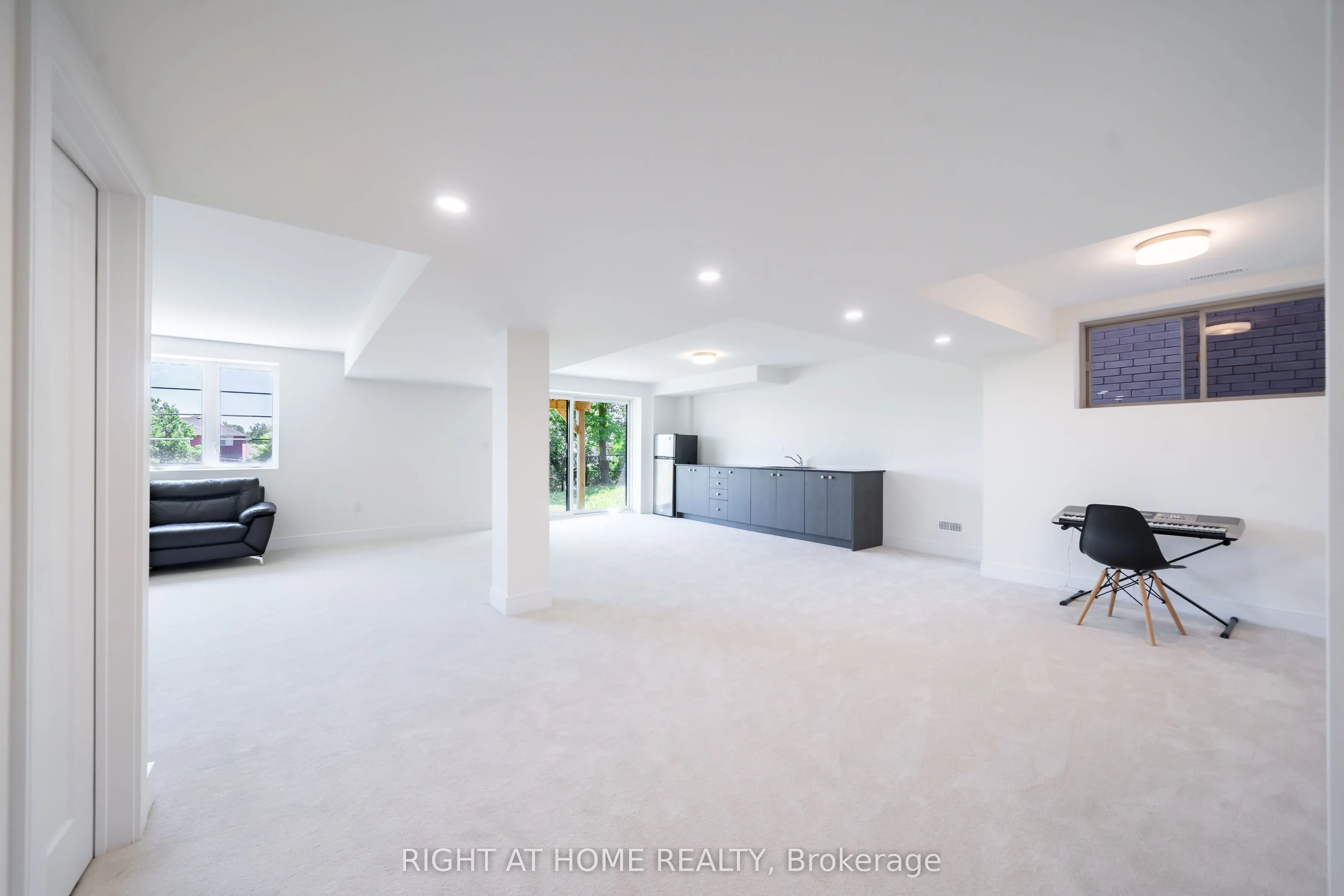 1361 Blackmore Street