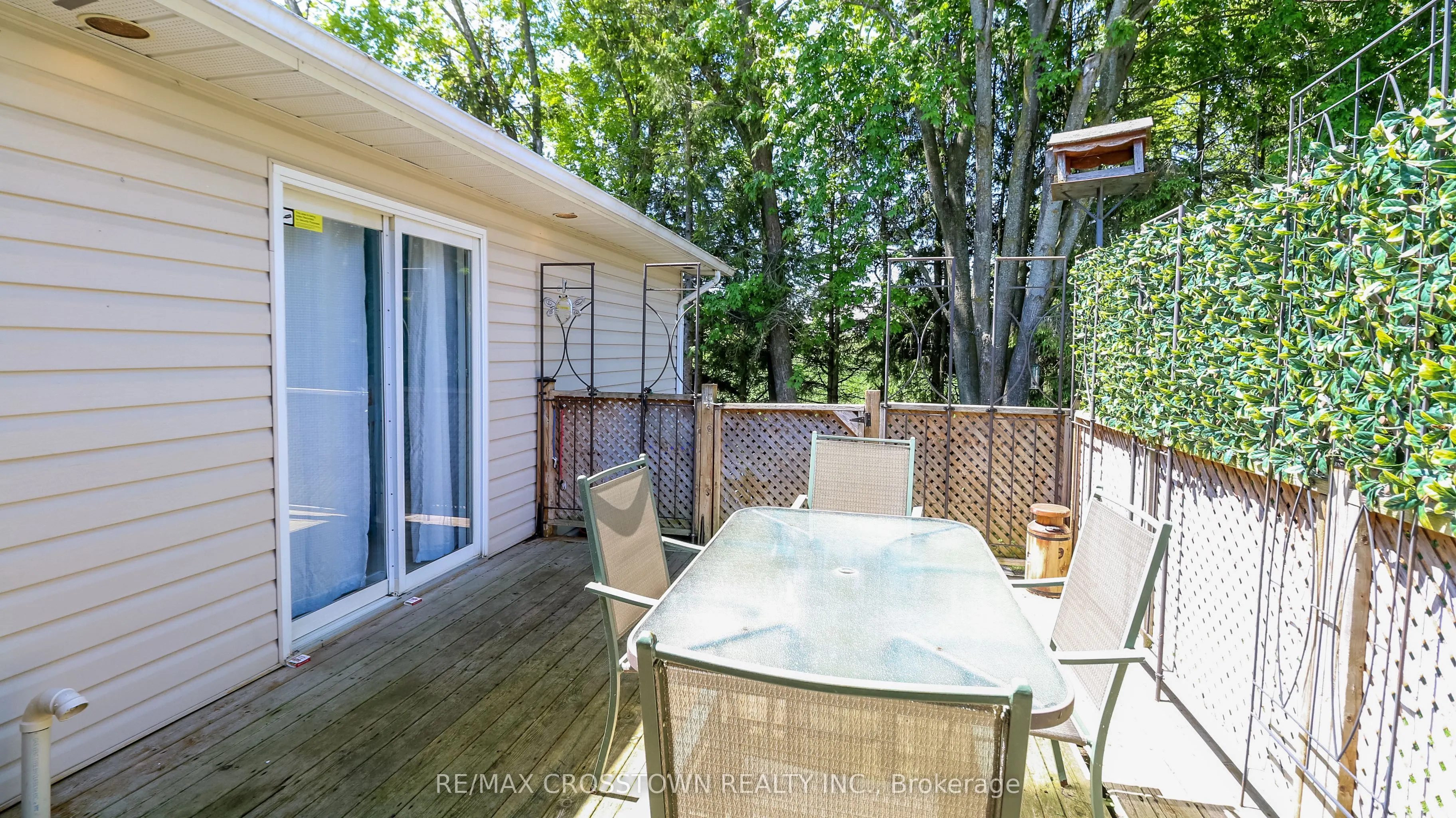 64 Royal Oak Drive