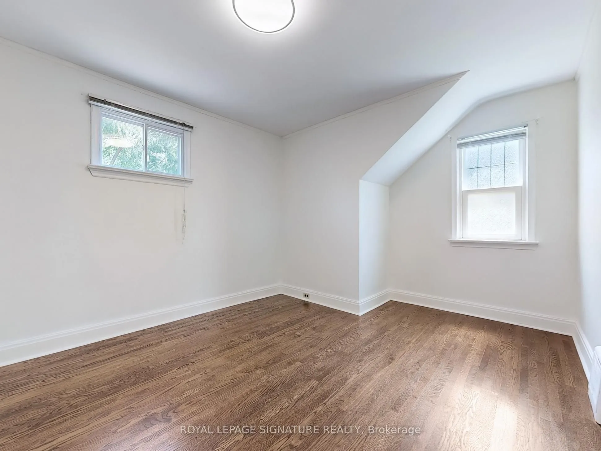 21 Yongeview Avenue, #1