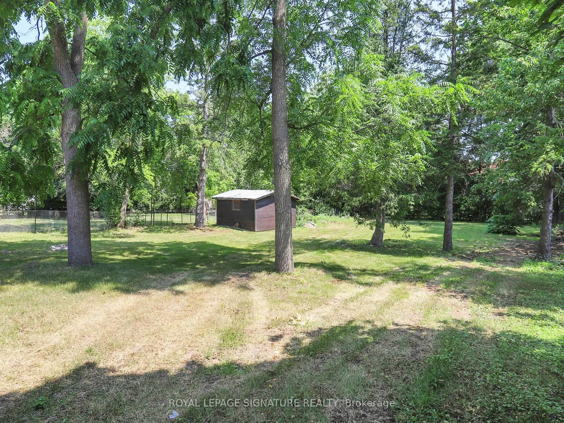 21 Yongeview Avenue, #1