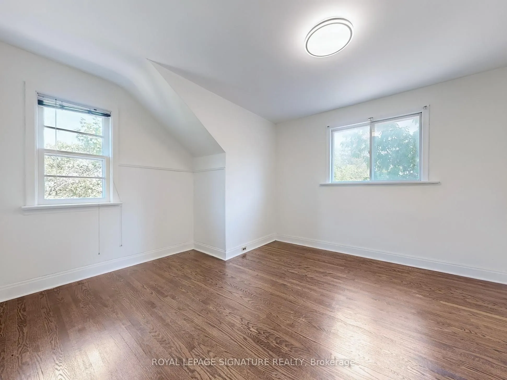 21 Yongeview Avenue, #1