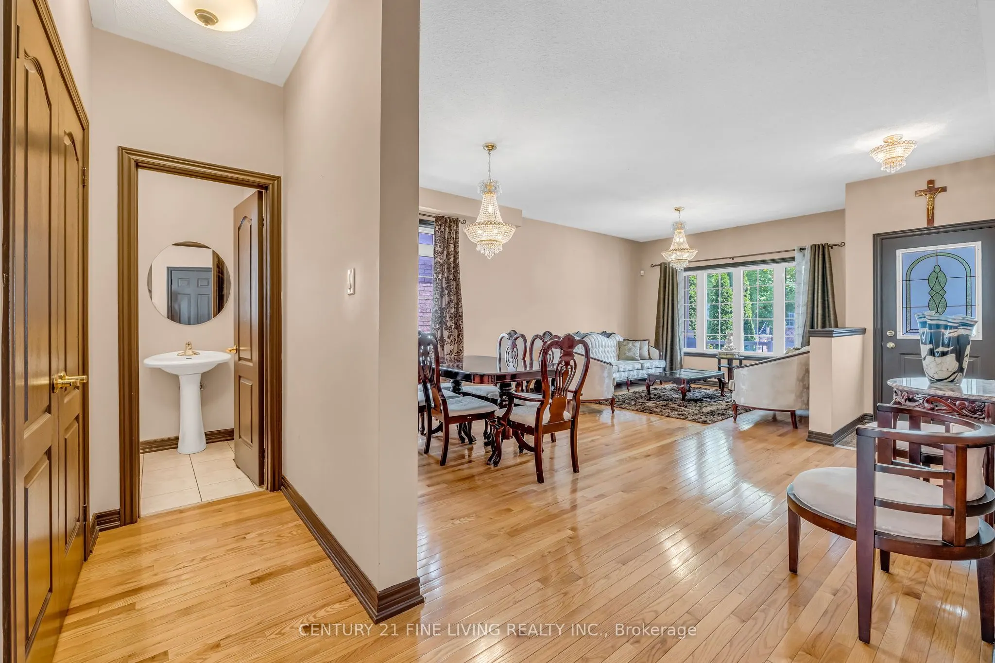 6 Renoir Drive