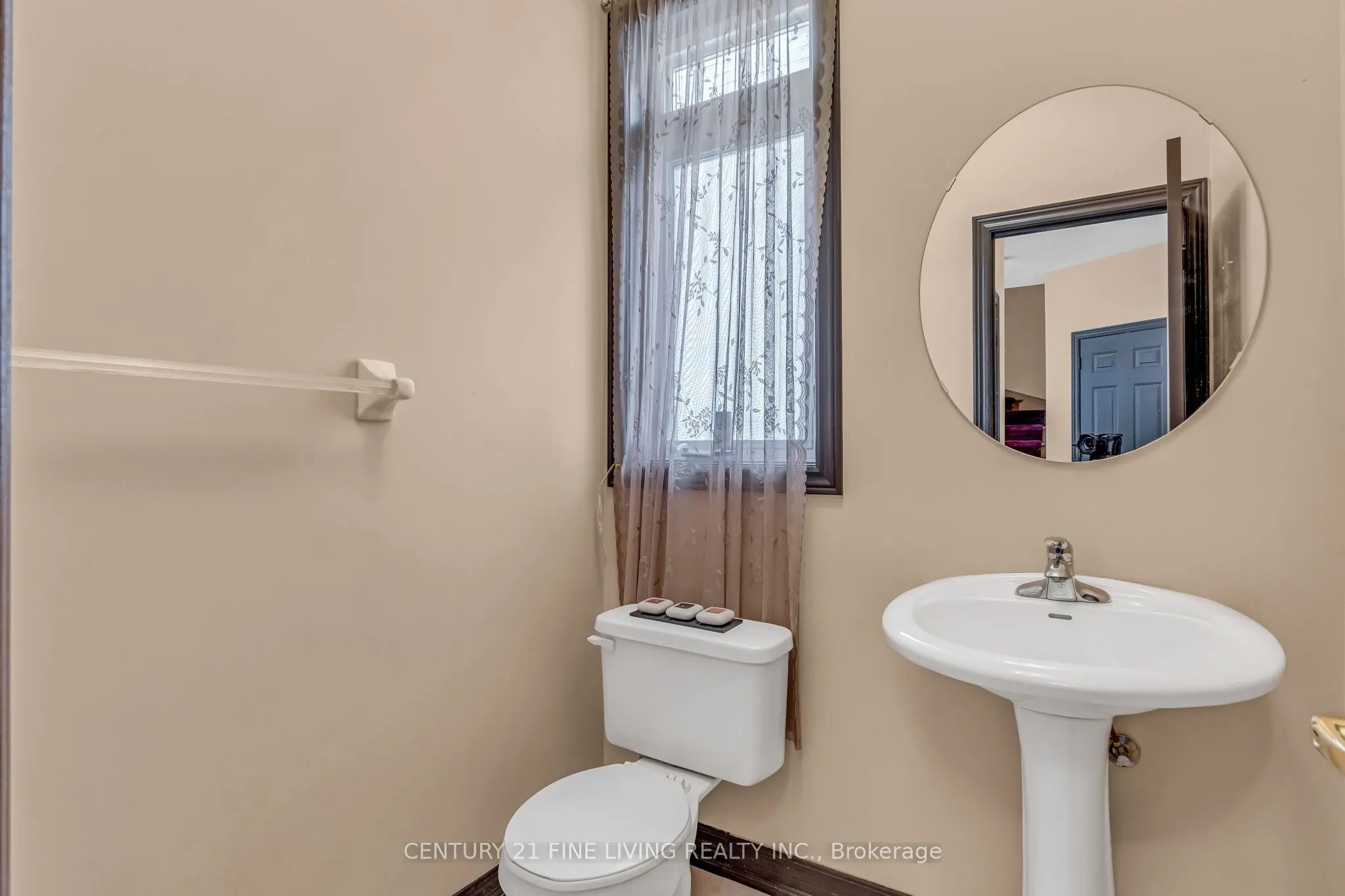 6 Renoir Drive