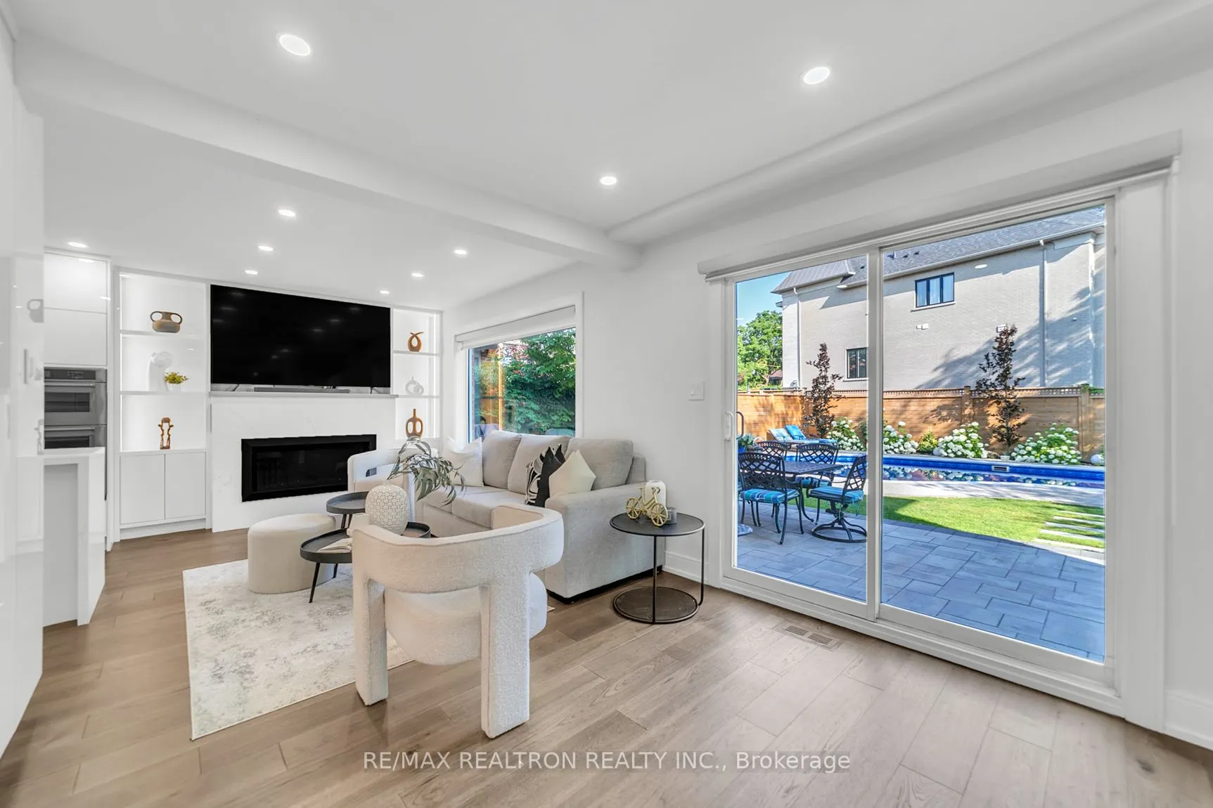 107 Golf Links Drive