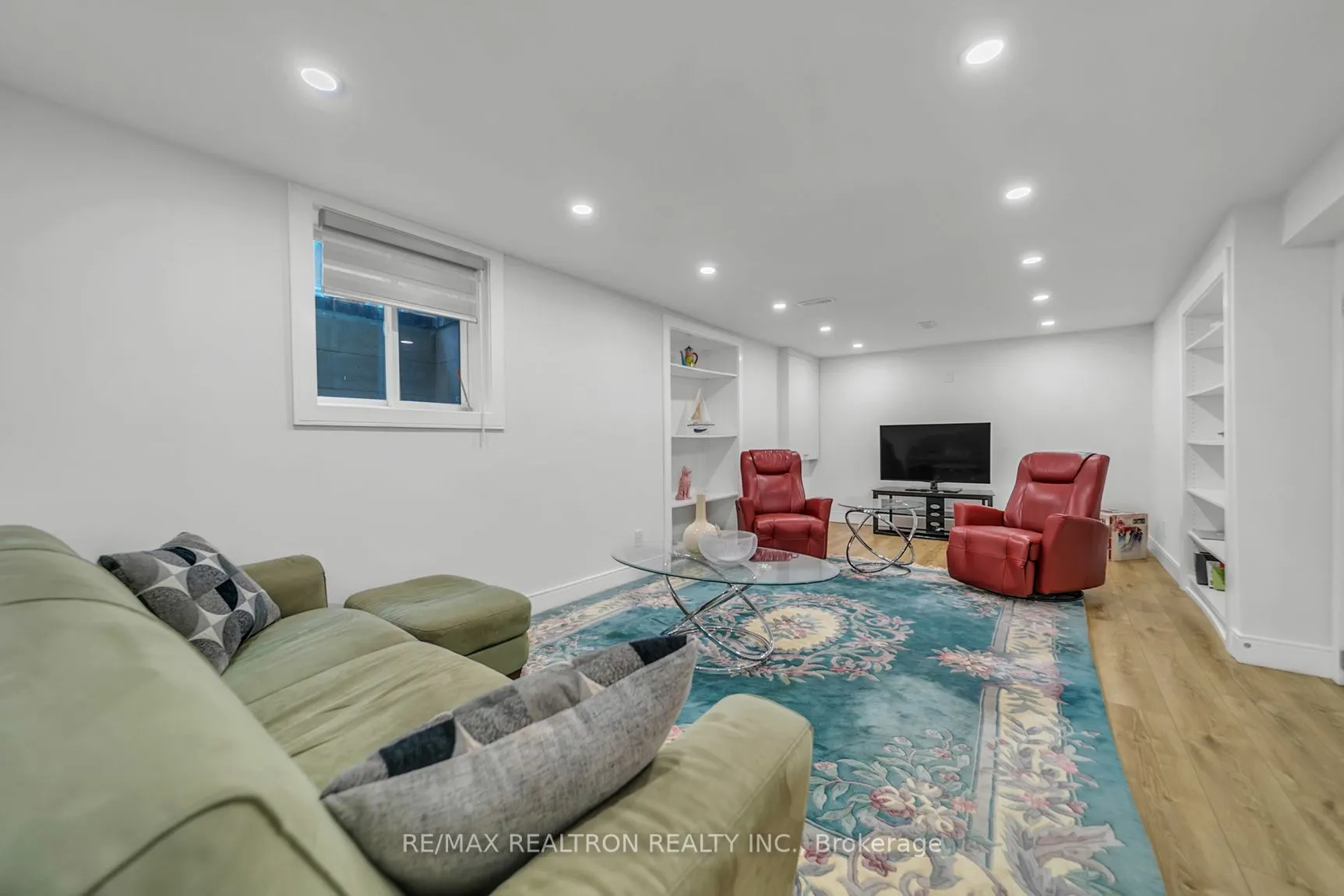 107 Golf Links Drive