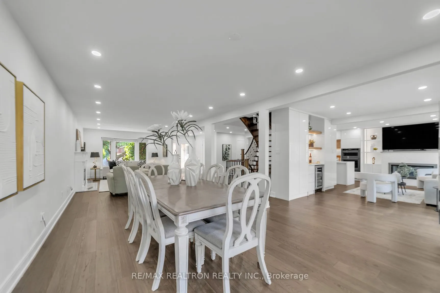 107 Golf Links Drive