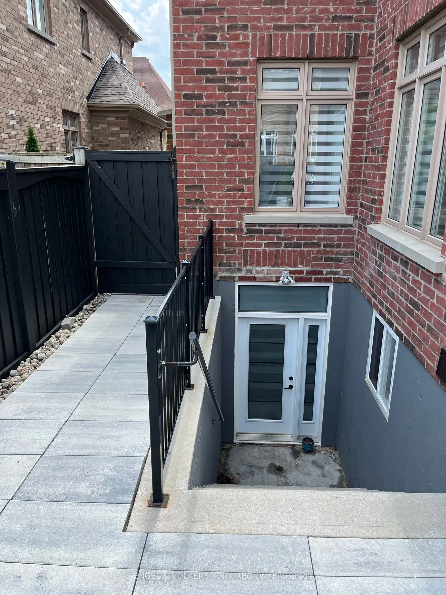 4 Valley Point Crescent, #BSMT