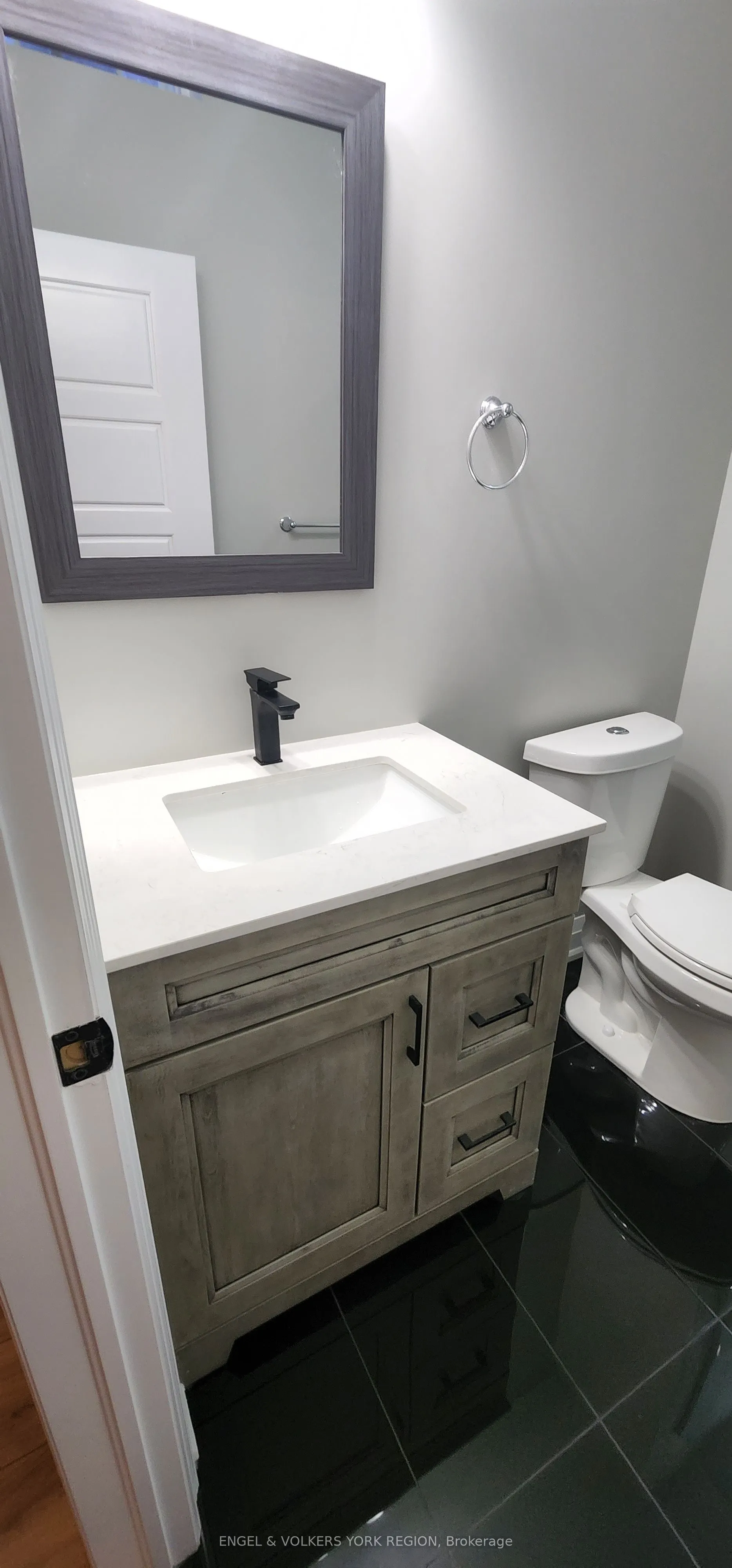 4 Valley Point Crescent, #BSMT