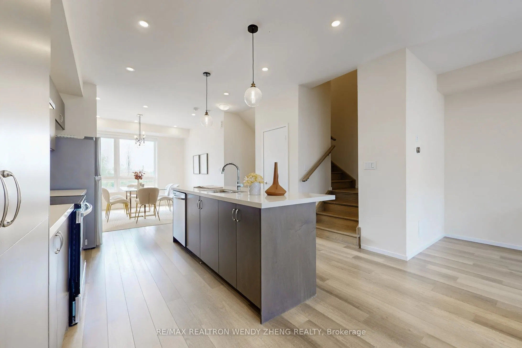 44 James Noble Lane, #27