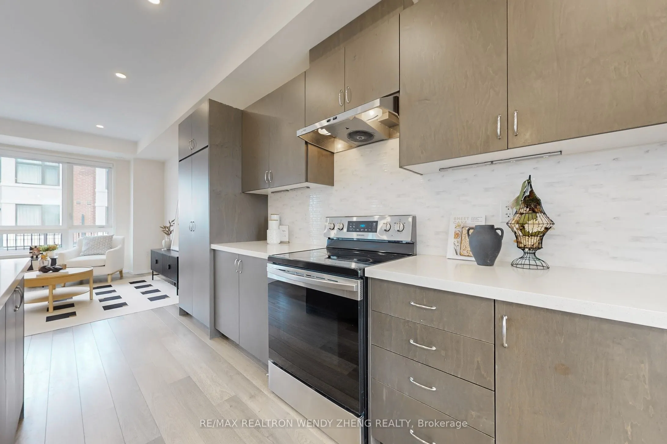 44 James Noble Lane, #27