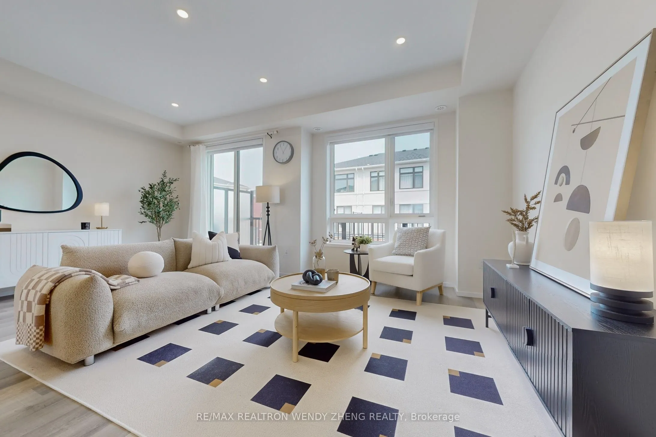 44 James Noble Lane, #27