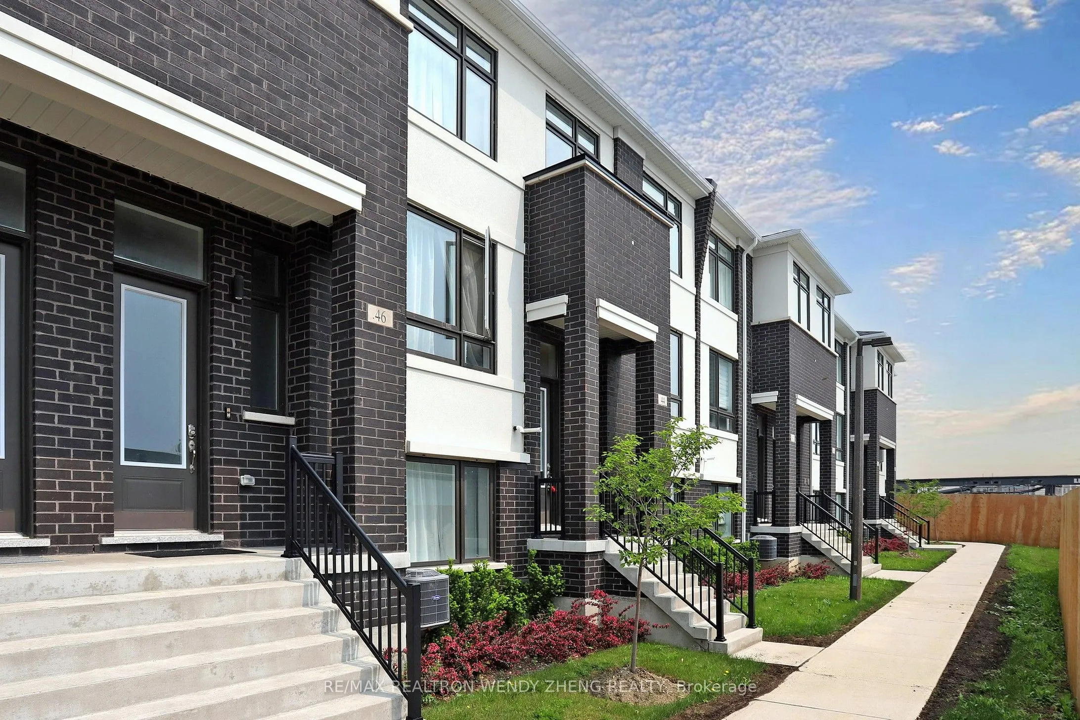 44 James Noble Lane, #27
