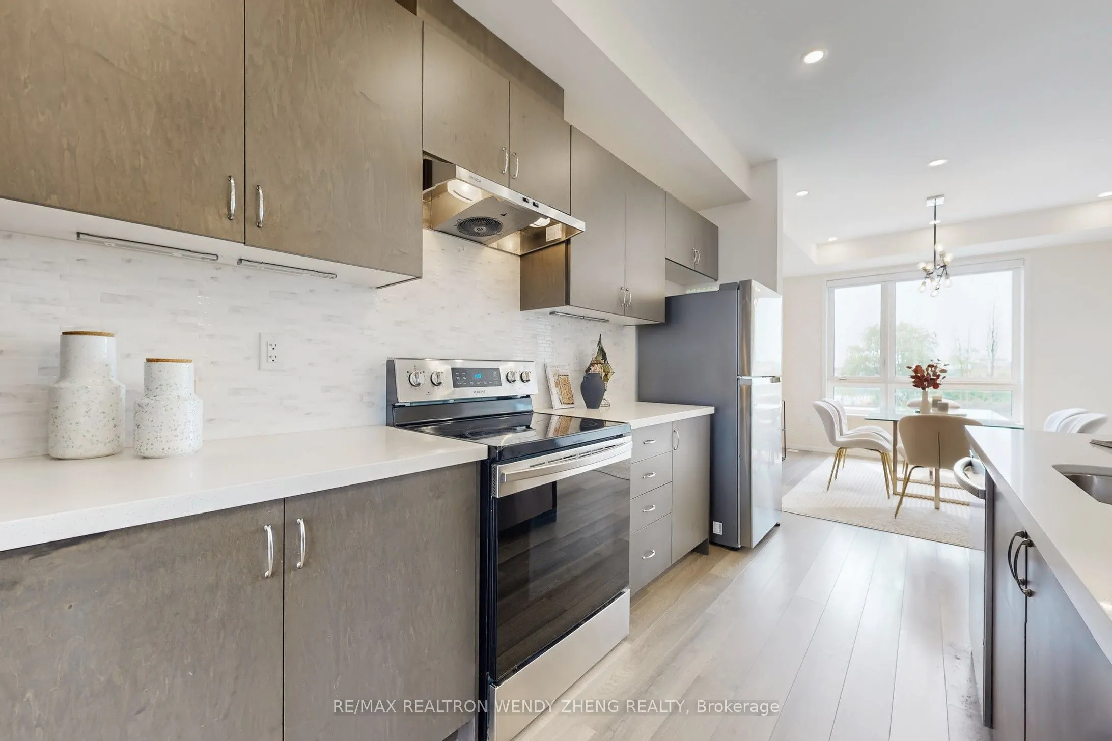 44 James Noble Lane, #27