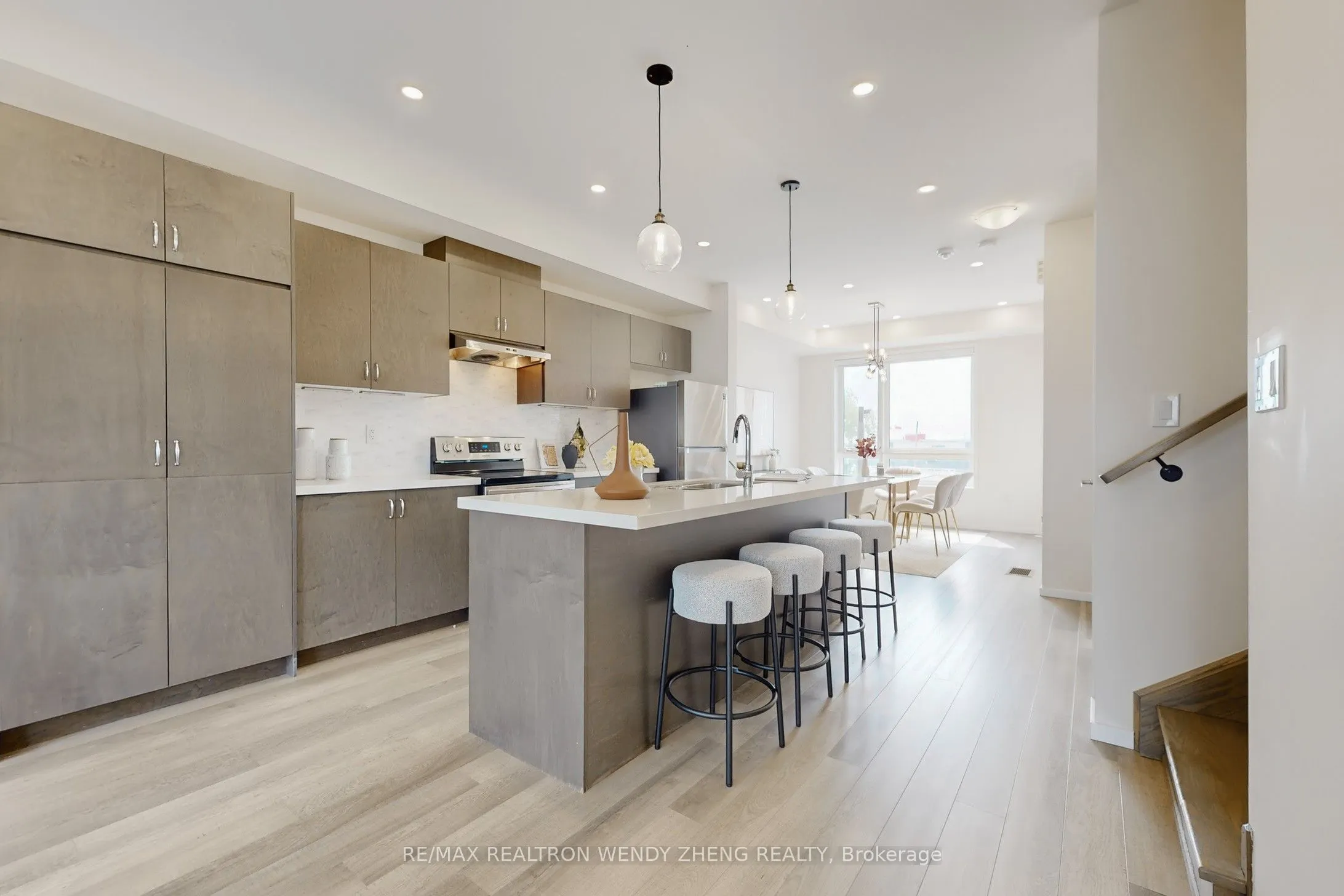44 James Noble Lane, #27