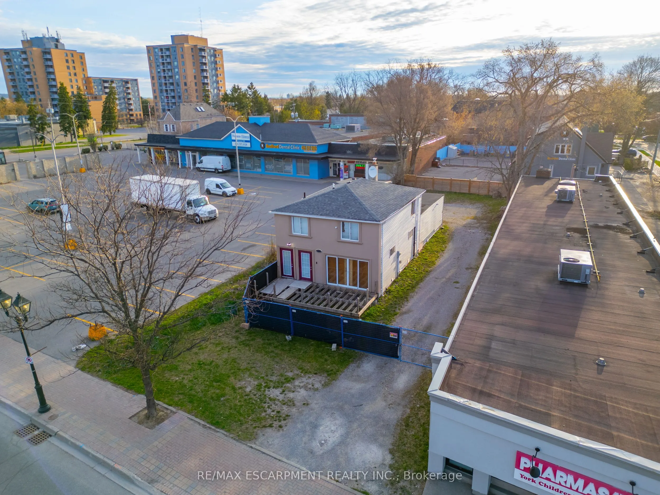 10329 Yonge Street