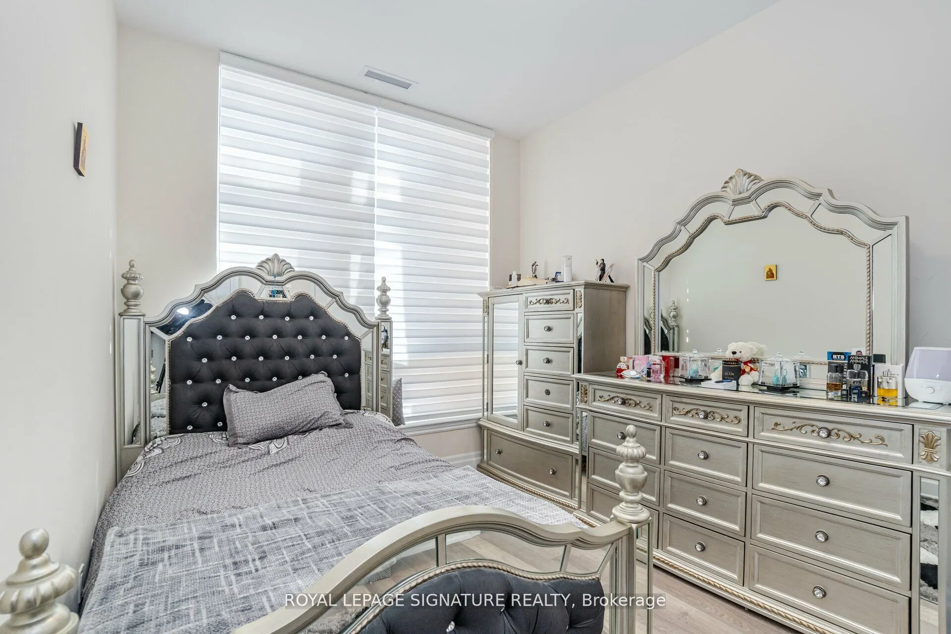 9085 Jane Street, #108