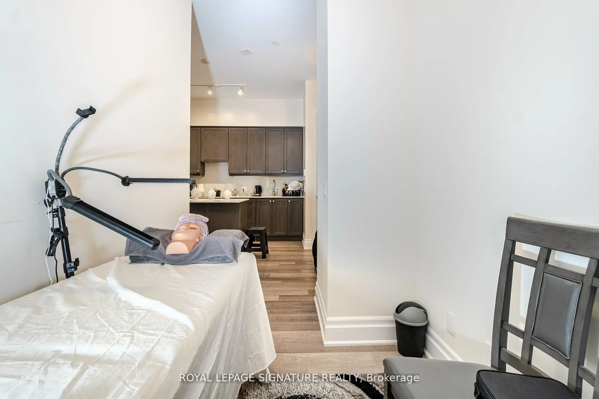 9085 Jane Street, #108