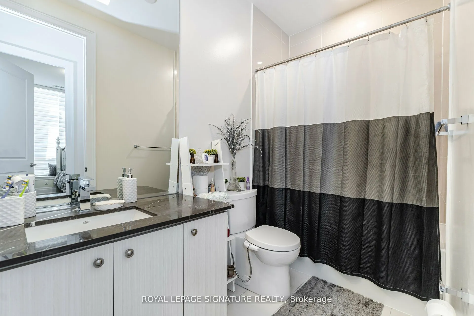 9085 Jane Street, #108