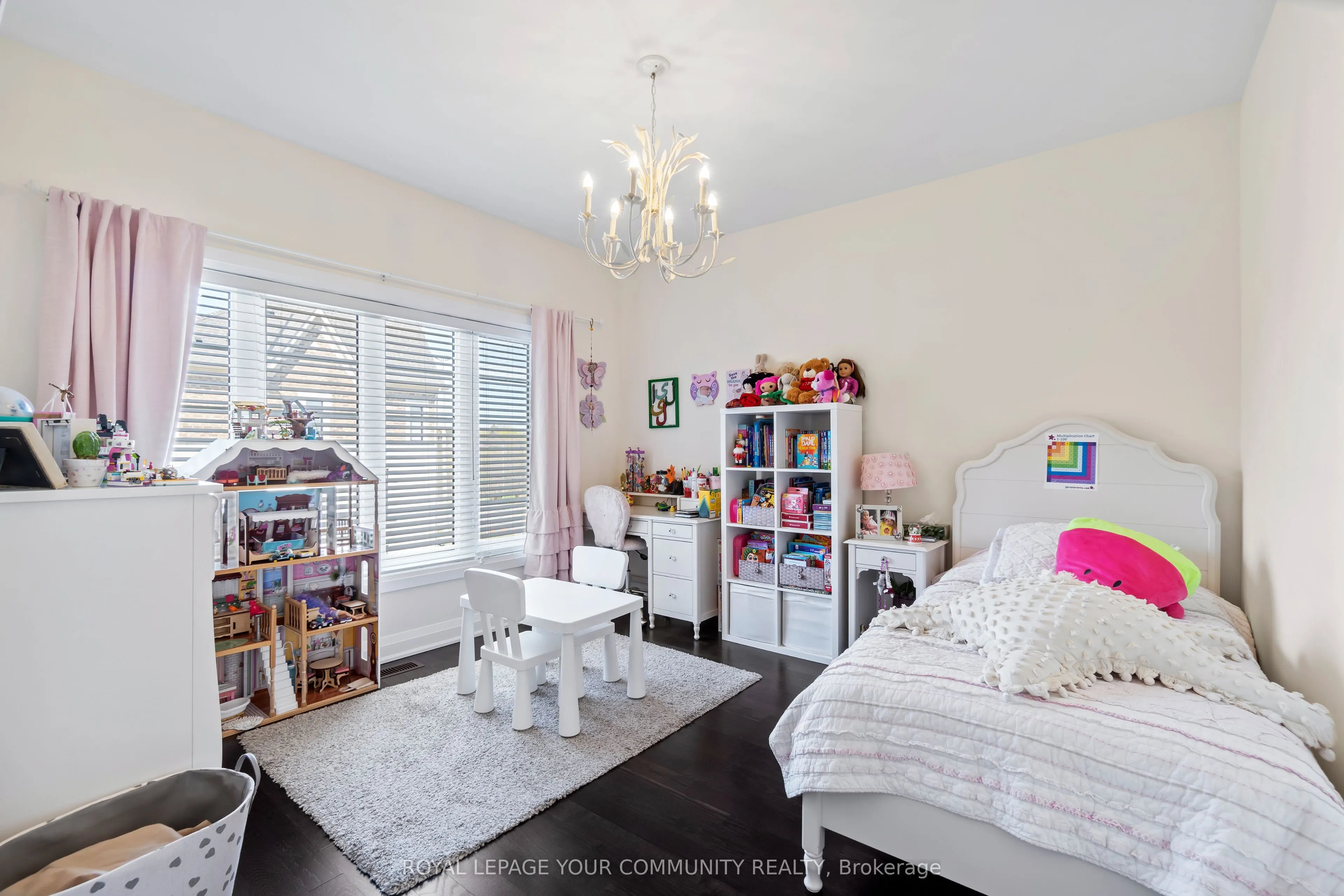 8 Duncombe Lane