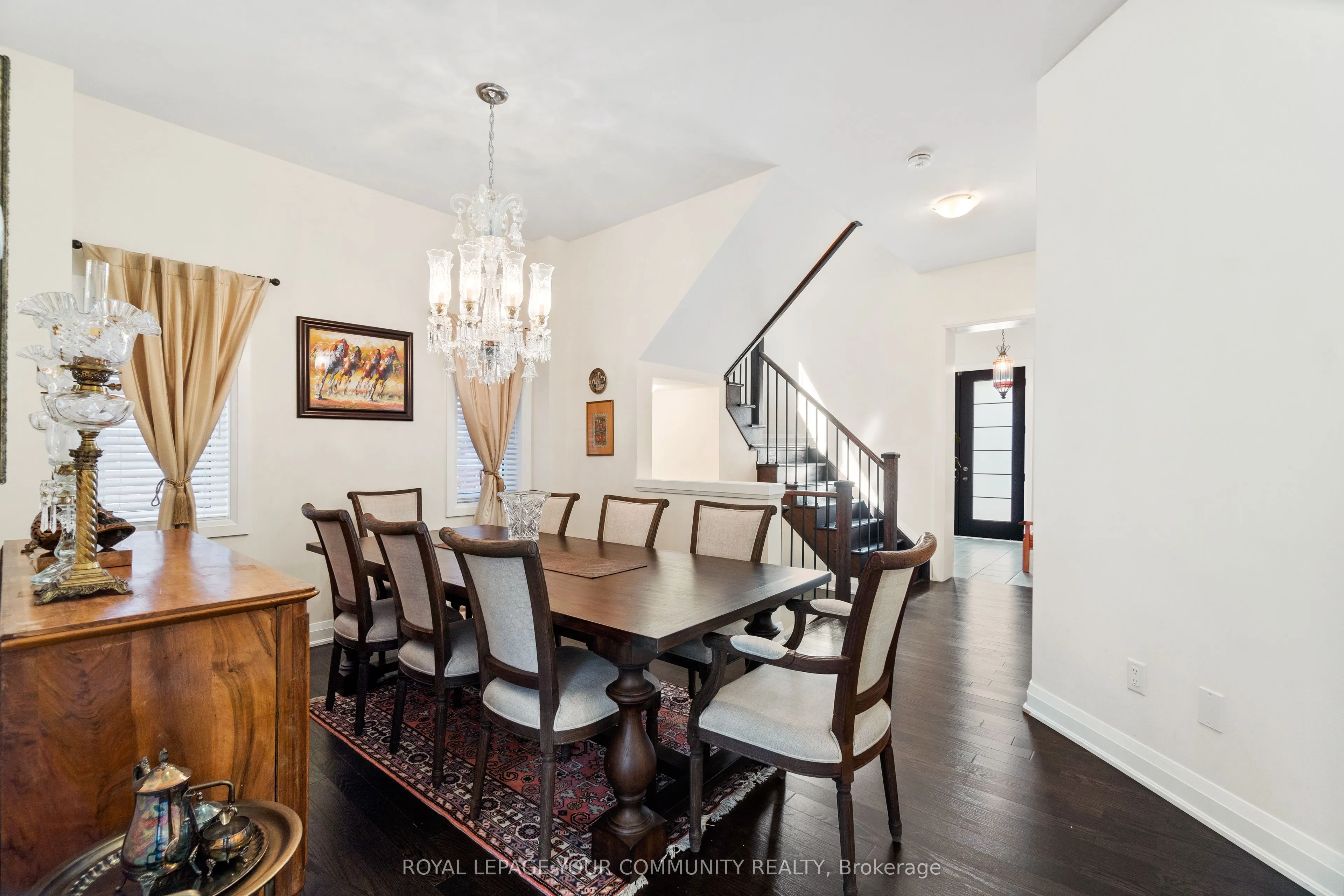 8 Duncombe Lane