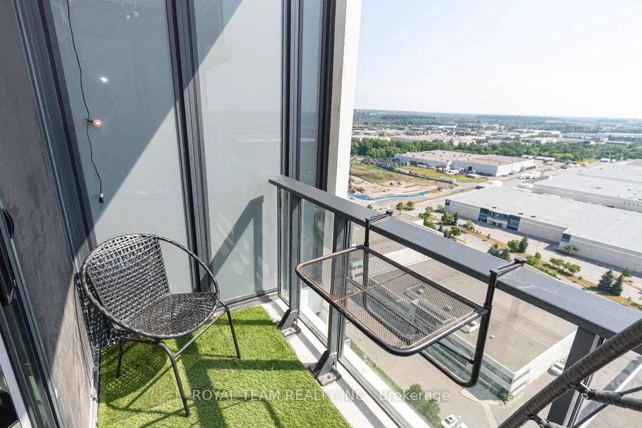 9000 Jane Street, #2212