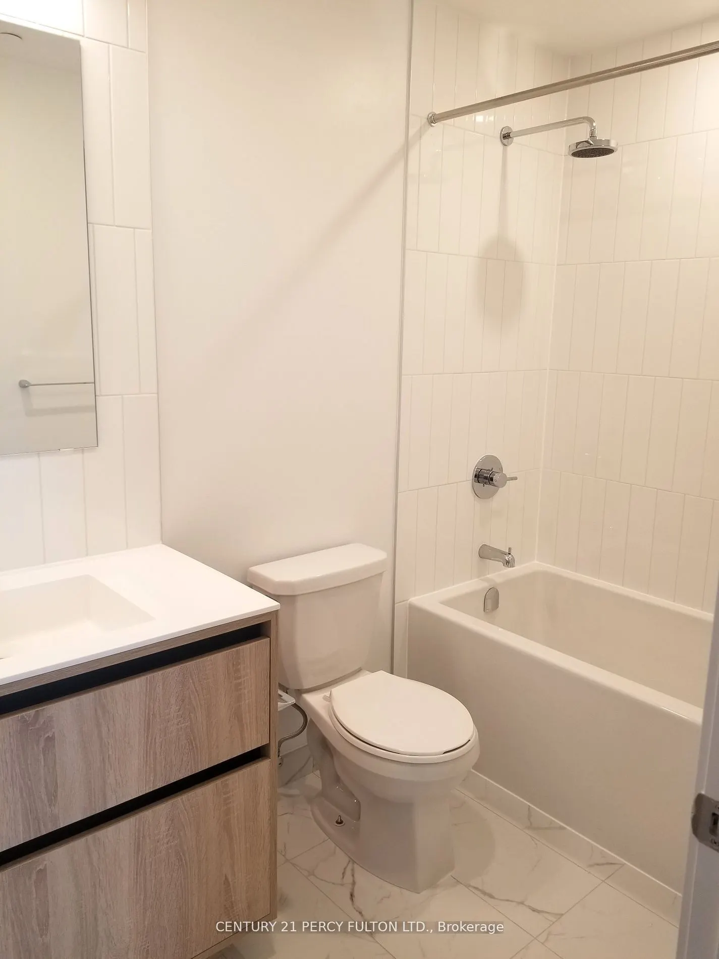 8 Beverley Glen Boulevard, #411