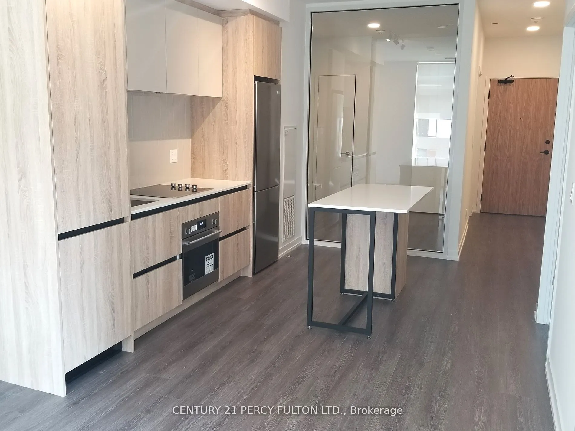 8 Beverley Glen Boulevard, #411