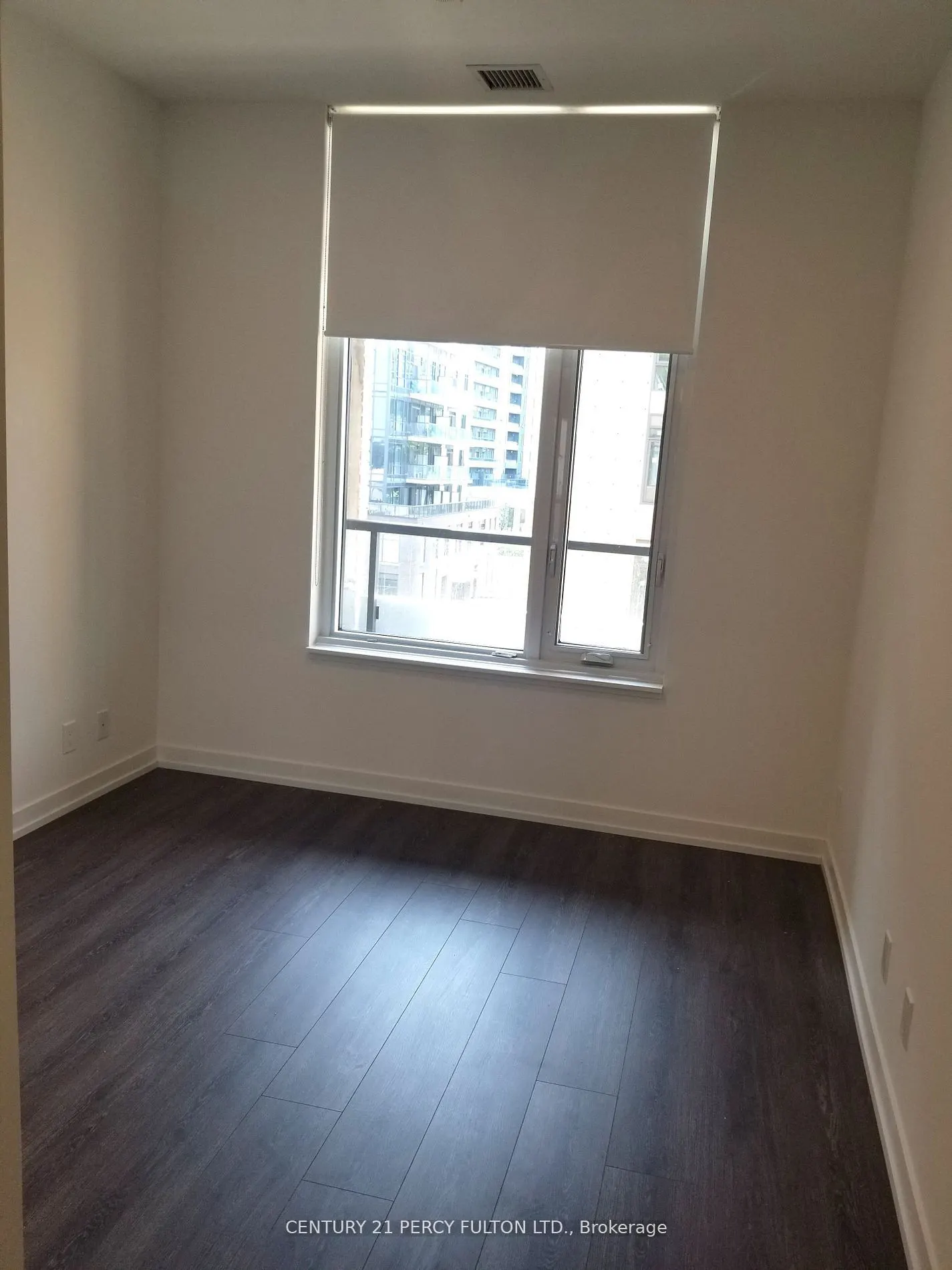 8 Beverley Glen Boulevard, #411