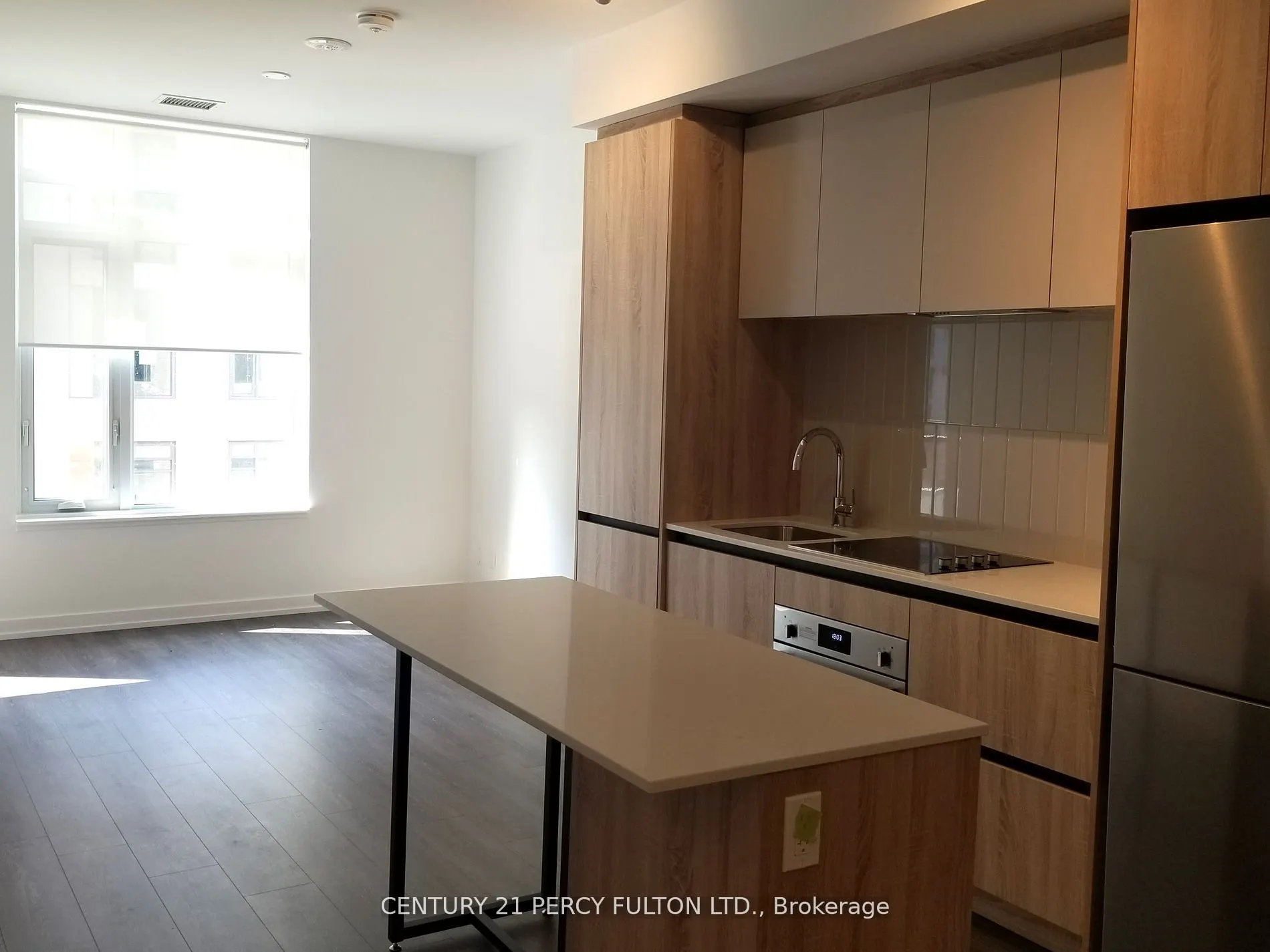 8 Beverley Glen Boulevard, #411