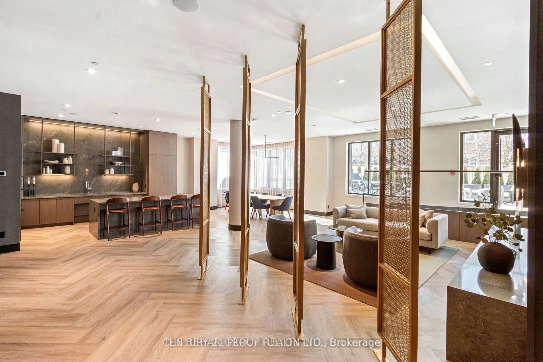 8 Beverley Glen Boulevard, #411