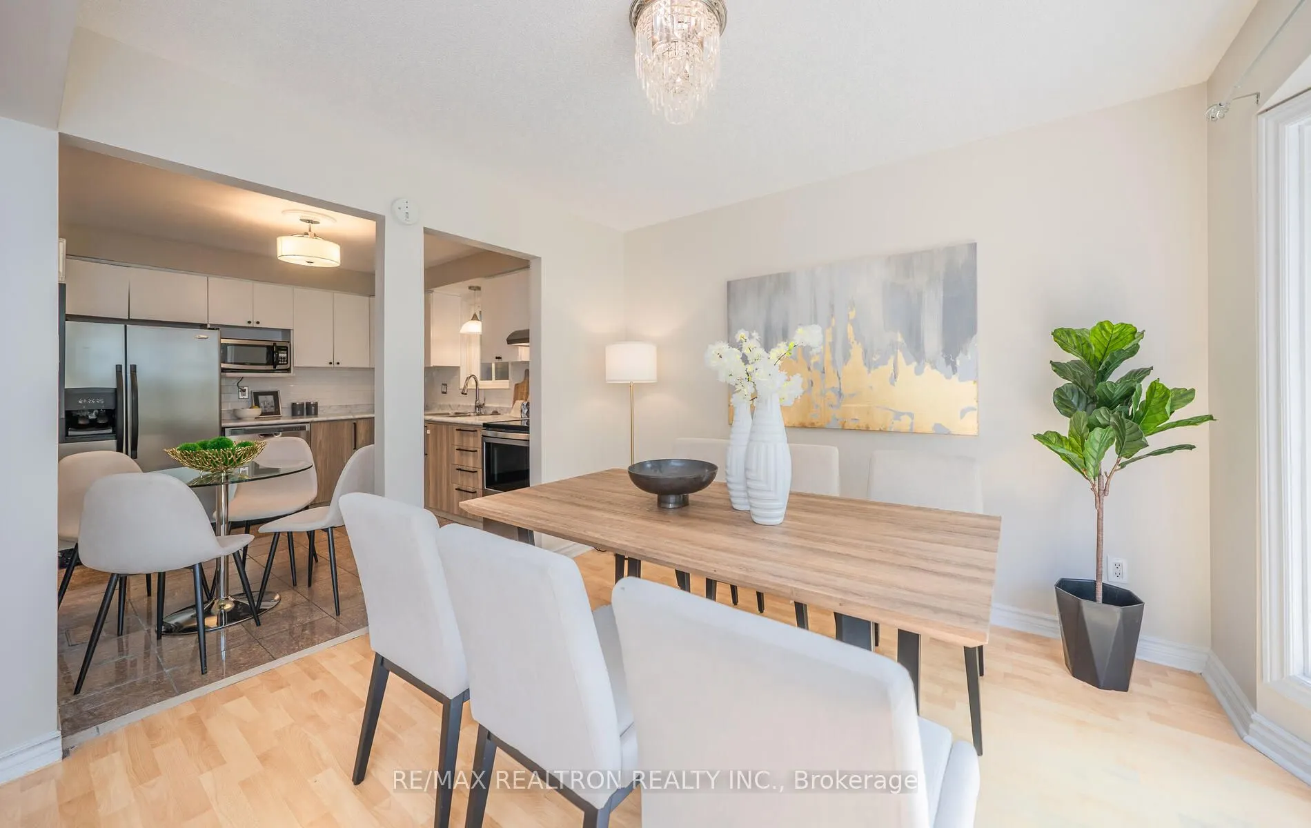 100 Gilmore Crescent