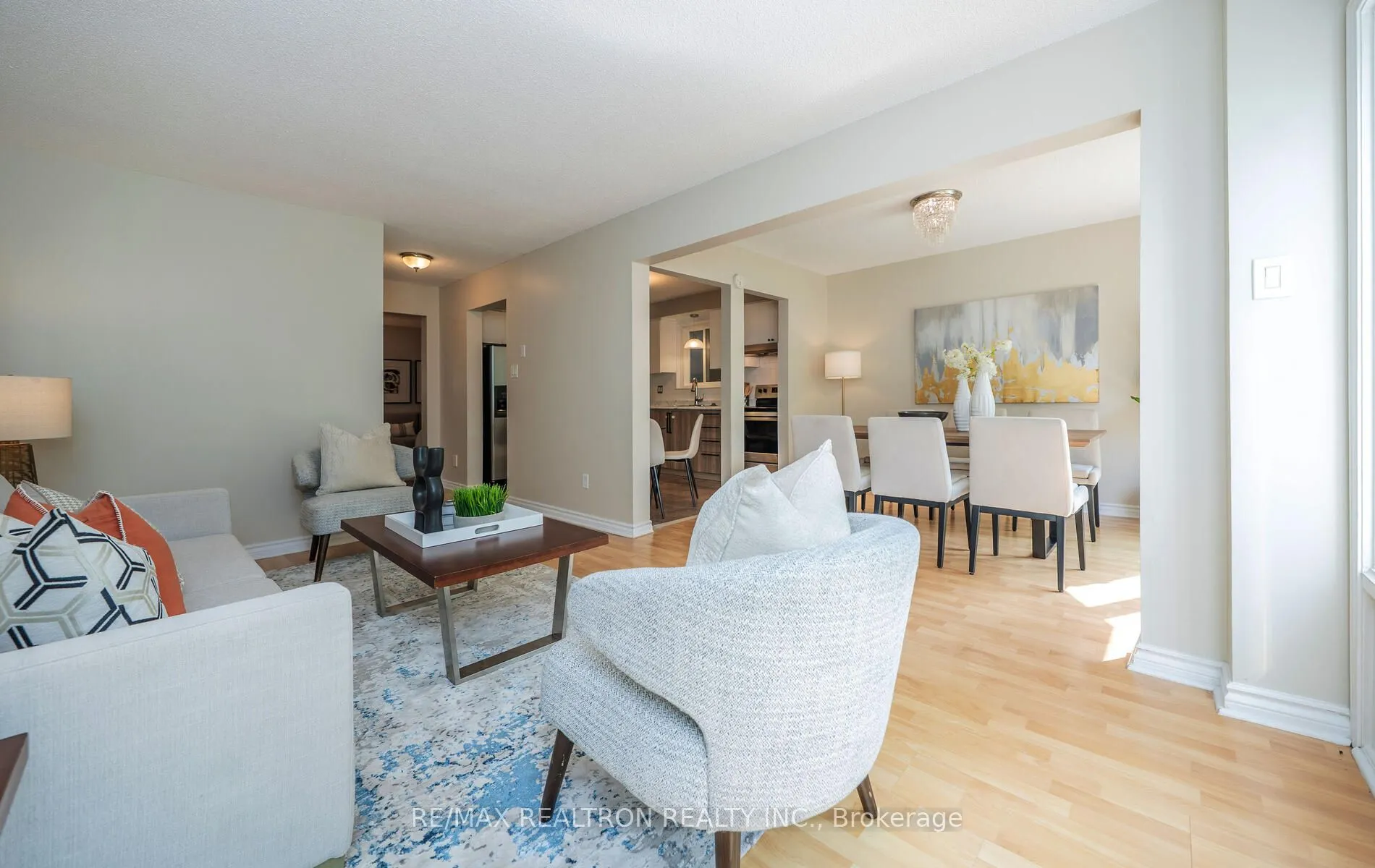100 Gilmore Crescent