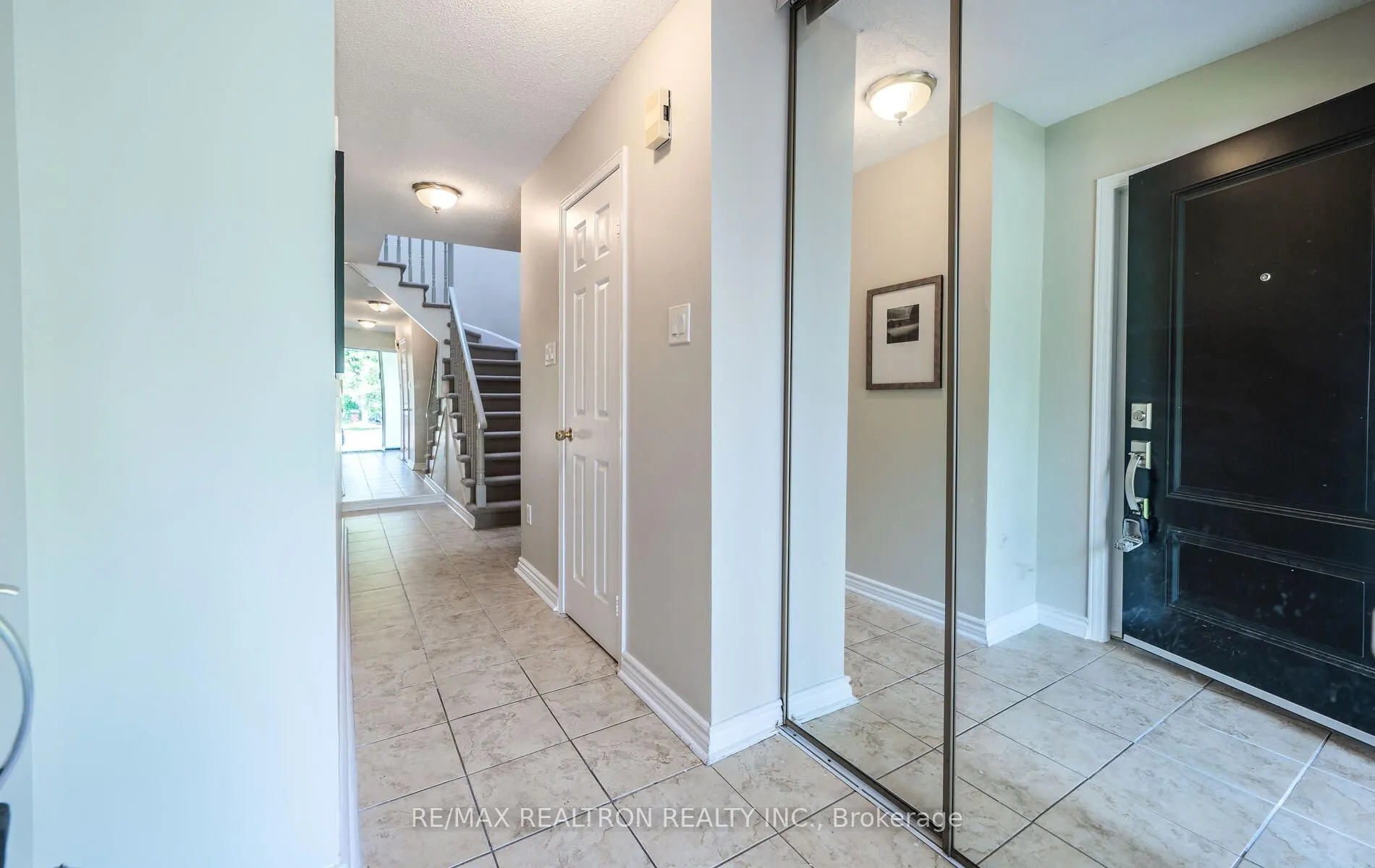 100 Gilmore Crescent