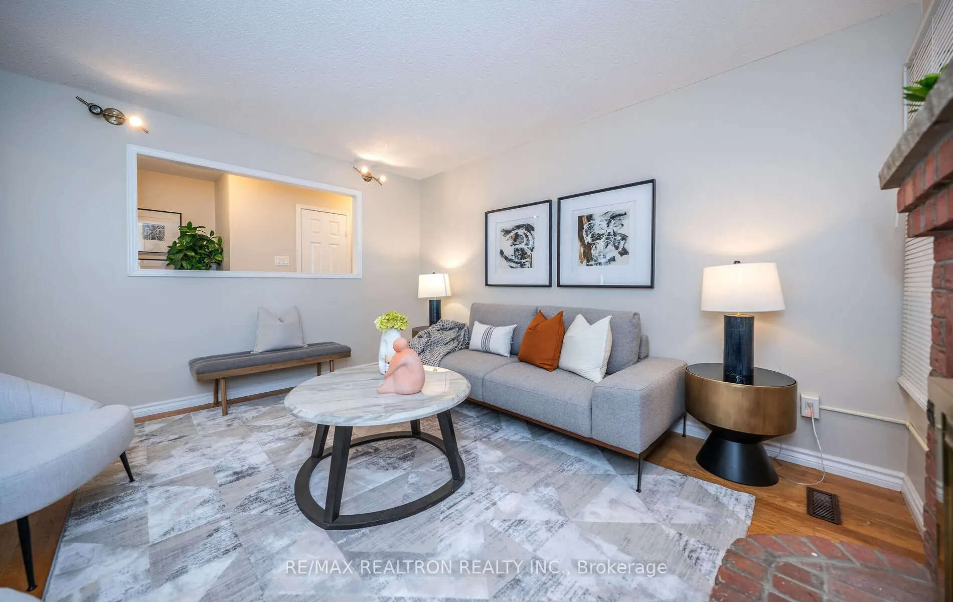 100 Gilmore Crescent