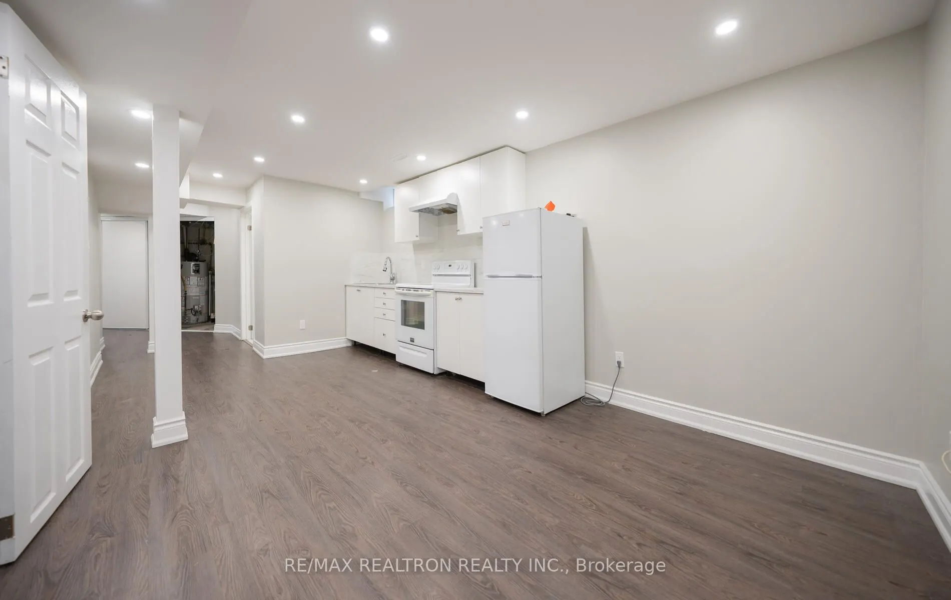 100 Gilmore Crescent