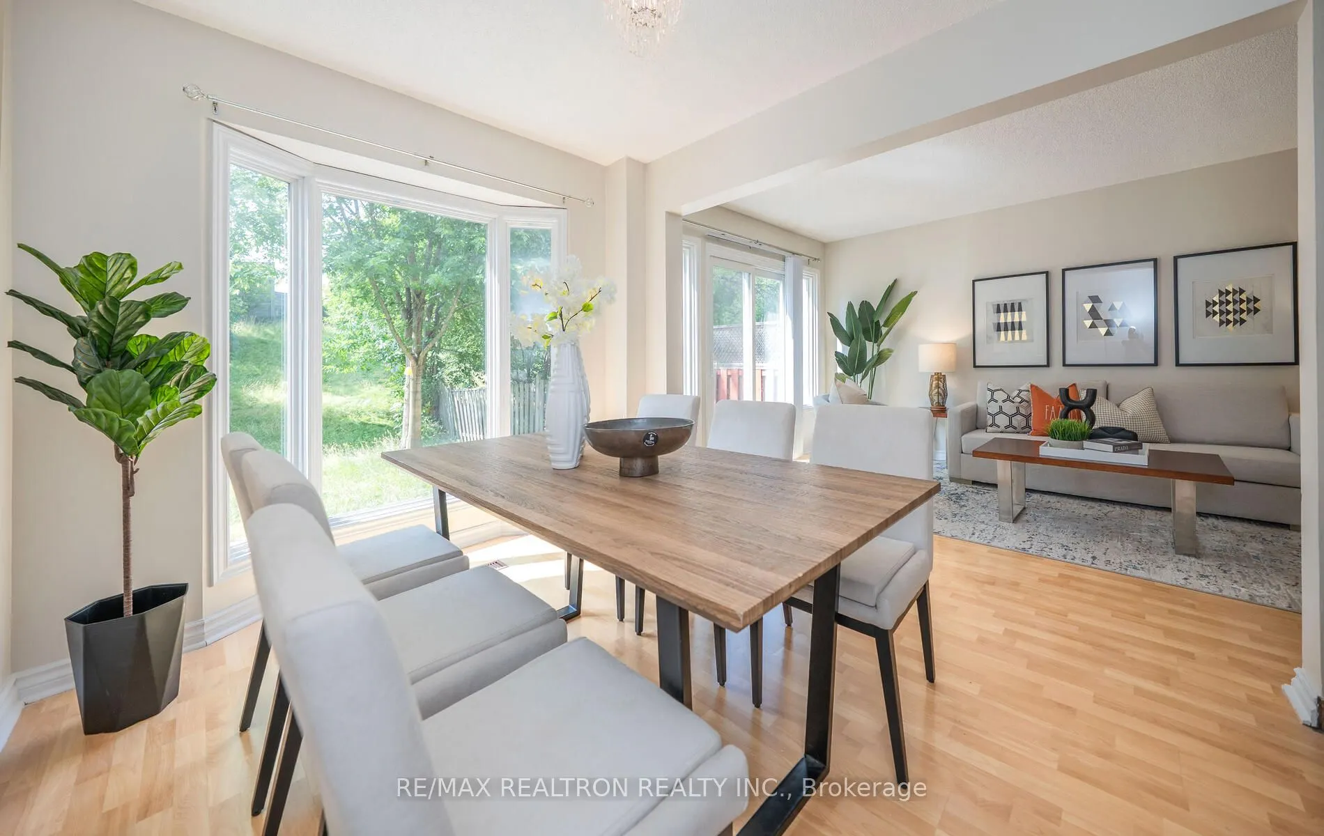 100 Gilmore Crescent